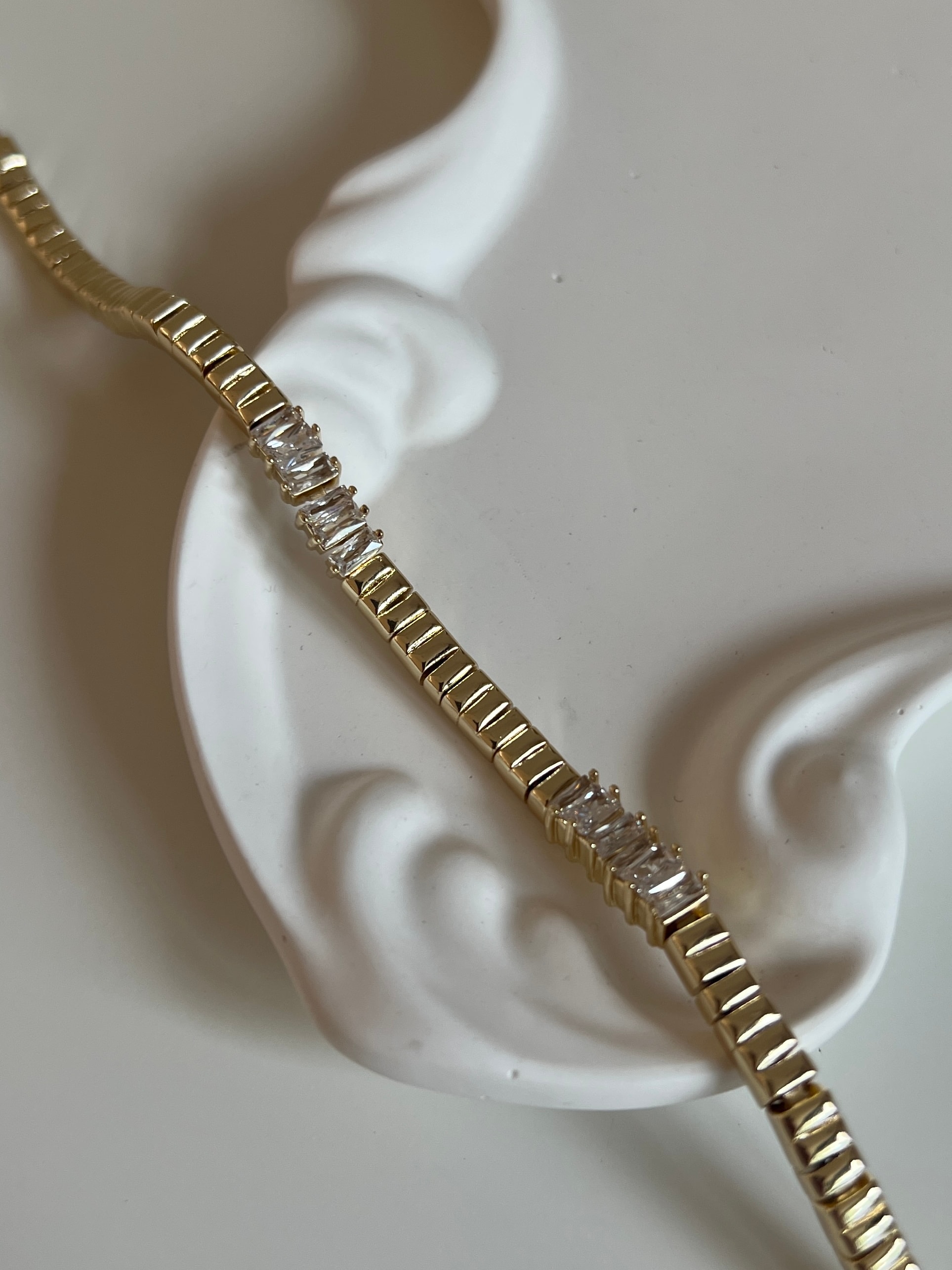Gold Rengi Baget Taşlı Kadın Bileklik