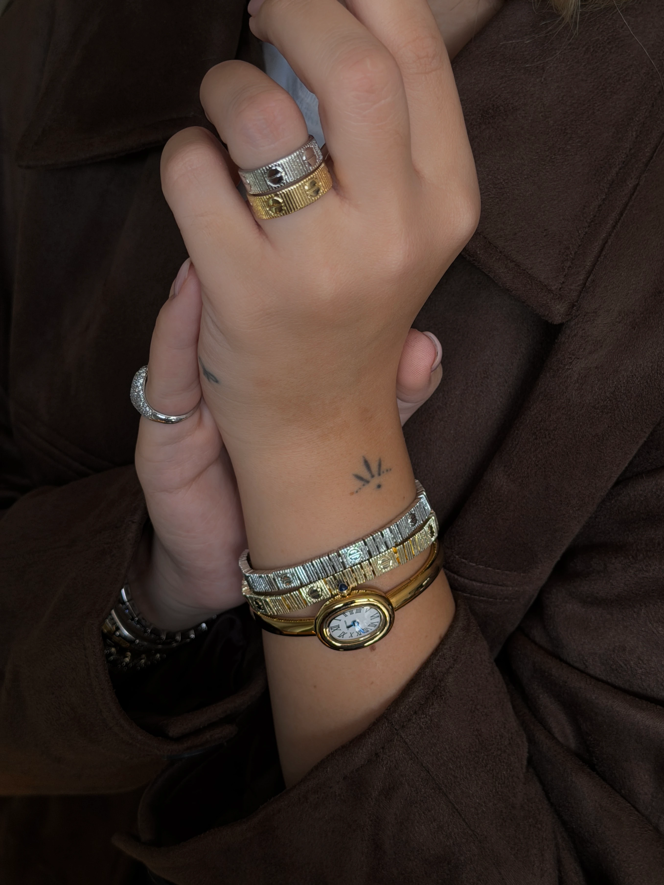 Çizgi Detaylı Kadın Bileklik