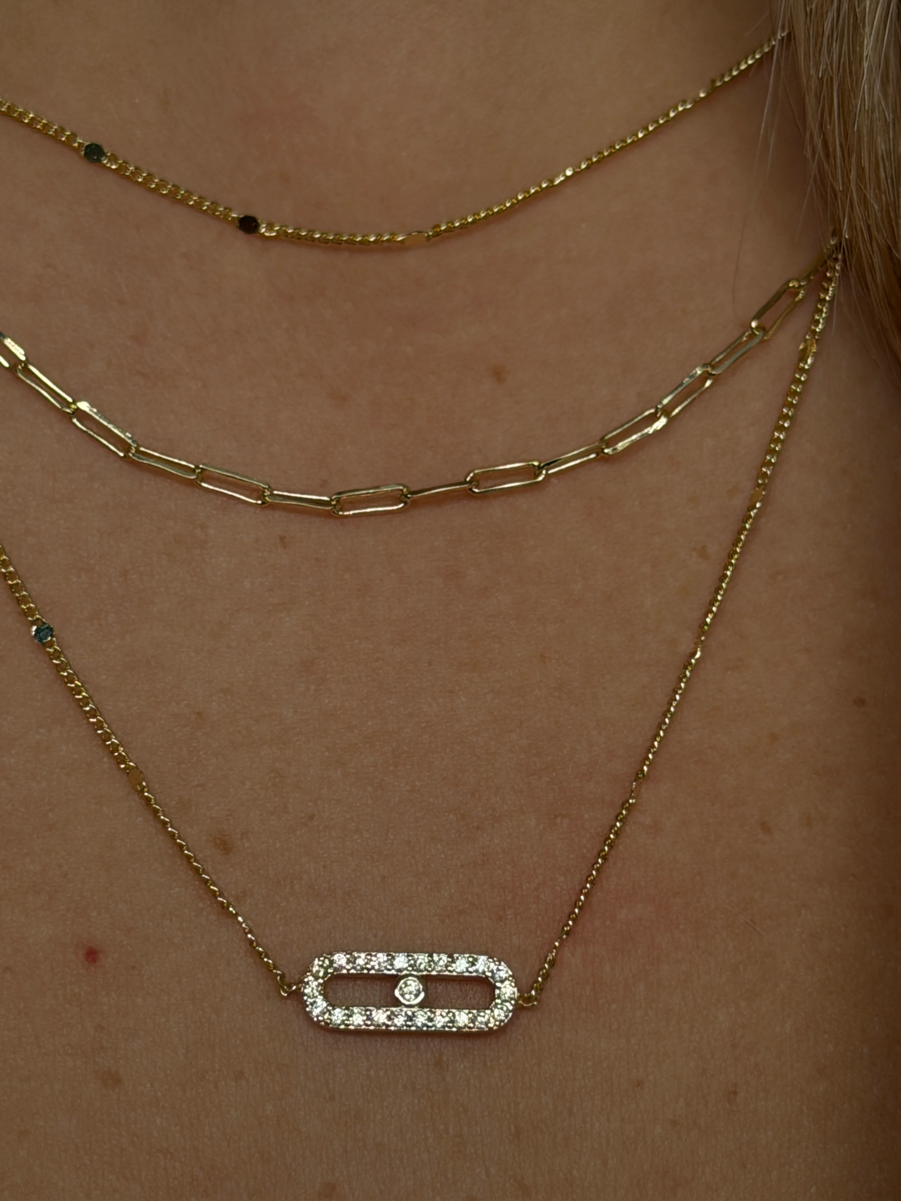 Gold Rengi Üç Sıra Messi Model Kadın Kolye