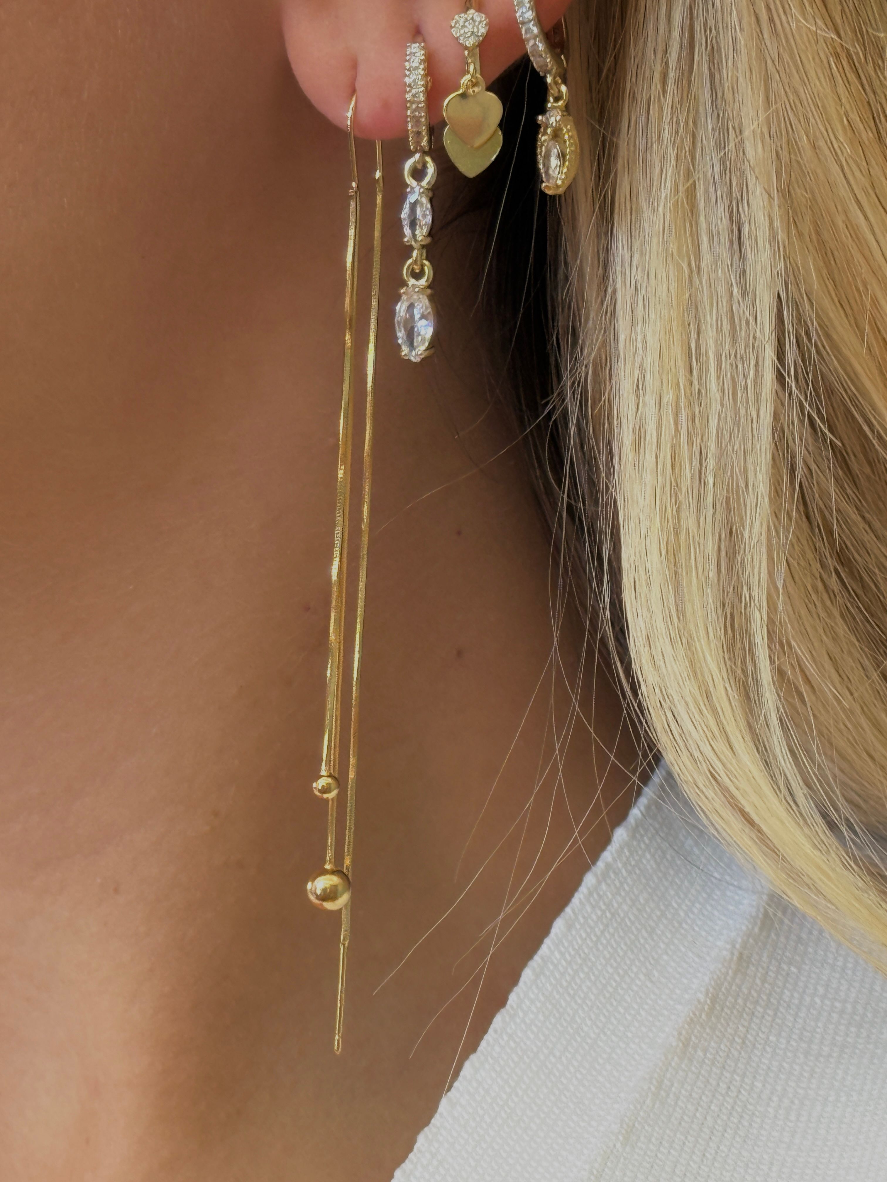 Gold Rengi Top Top Sallantılı Kadın Küpe 