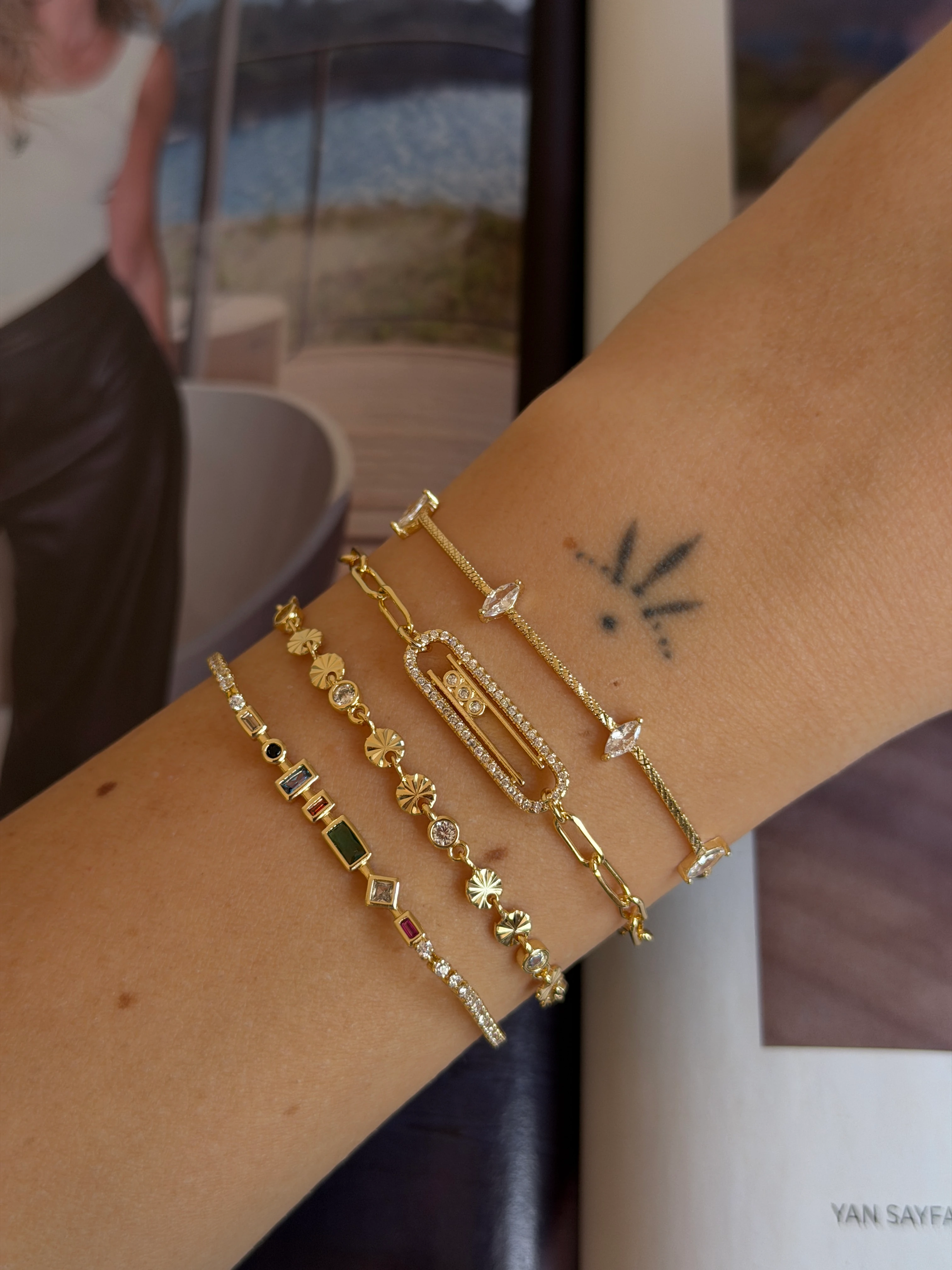 Gold Rengi Messi Model Zincir Kadın Bileklik