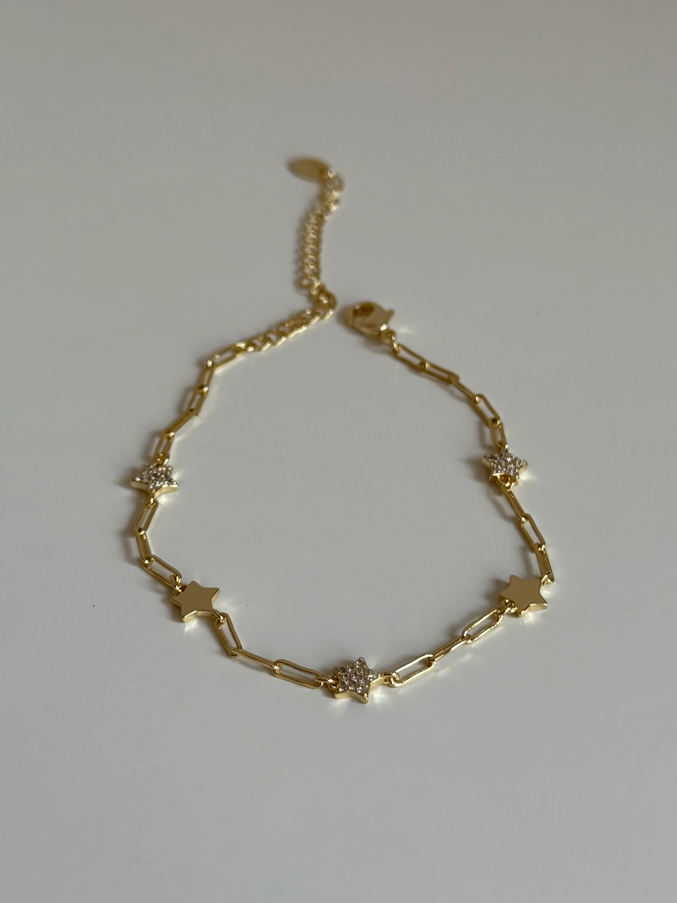Gold Rengi Yıldız Detay Zincir Kadın Bileklik