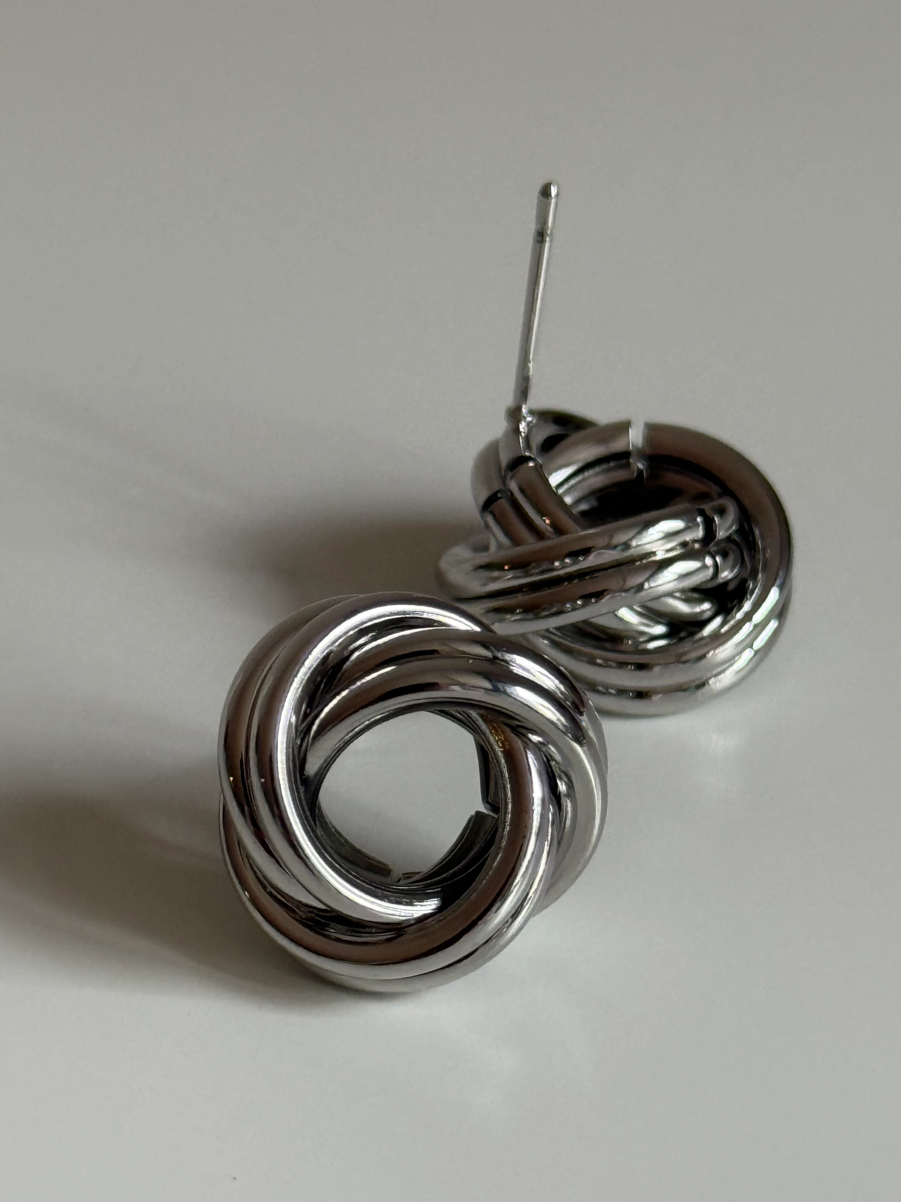 Sarmal Model Kadın Küpe