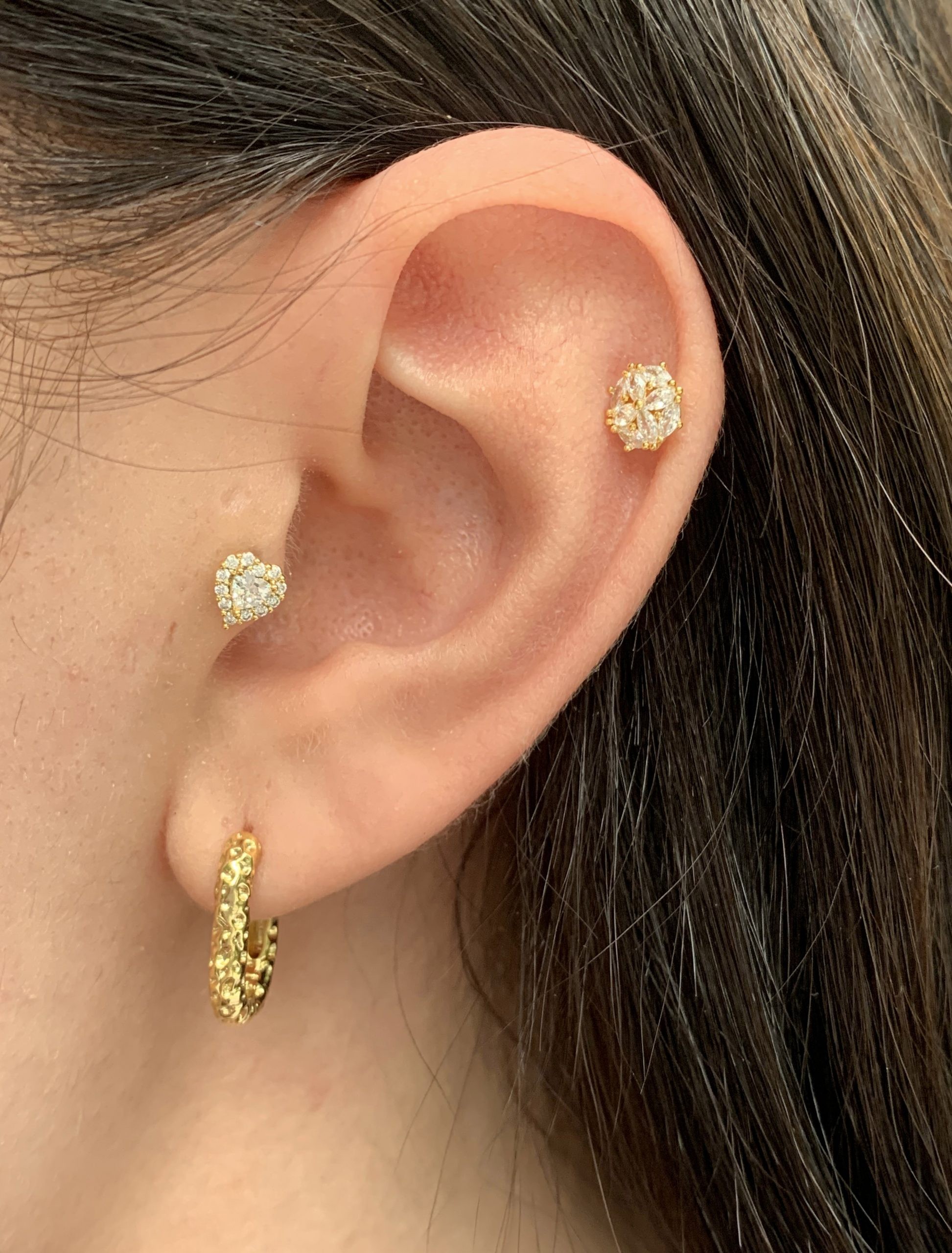 Gold Rengi ZIrkon Taşlı Yuvarlak Piercing