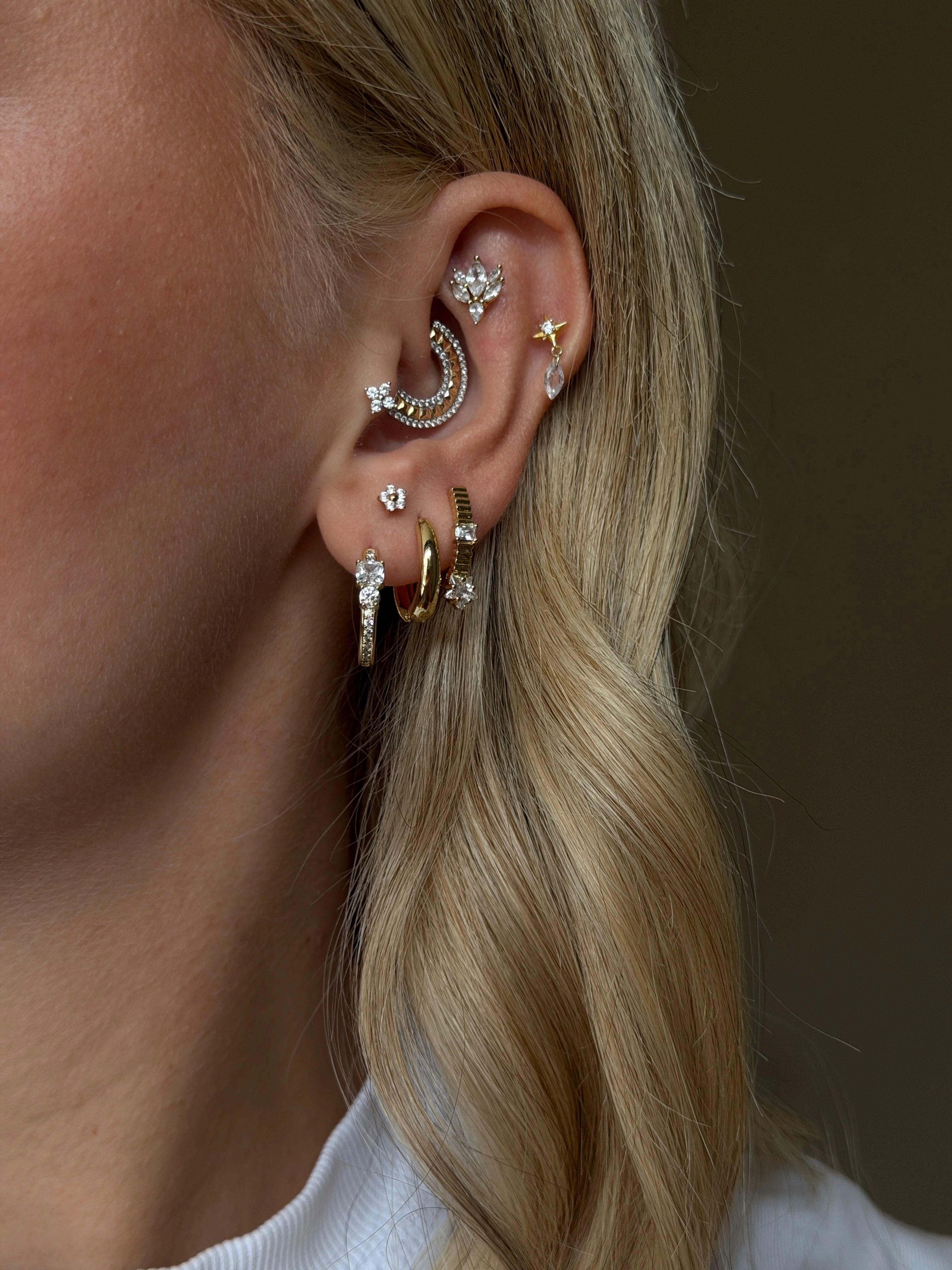 Gold Rengi Kare Ve Yuvarlak Zirkon Taş Detaylı Xupıng Kadın Küpe