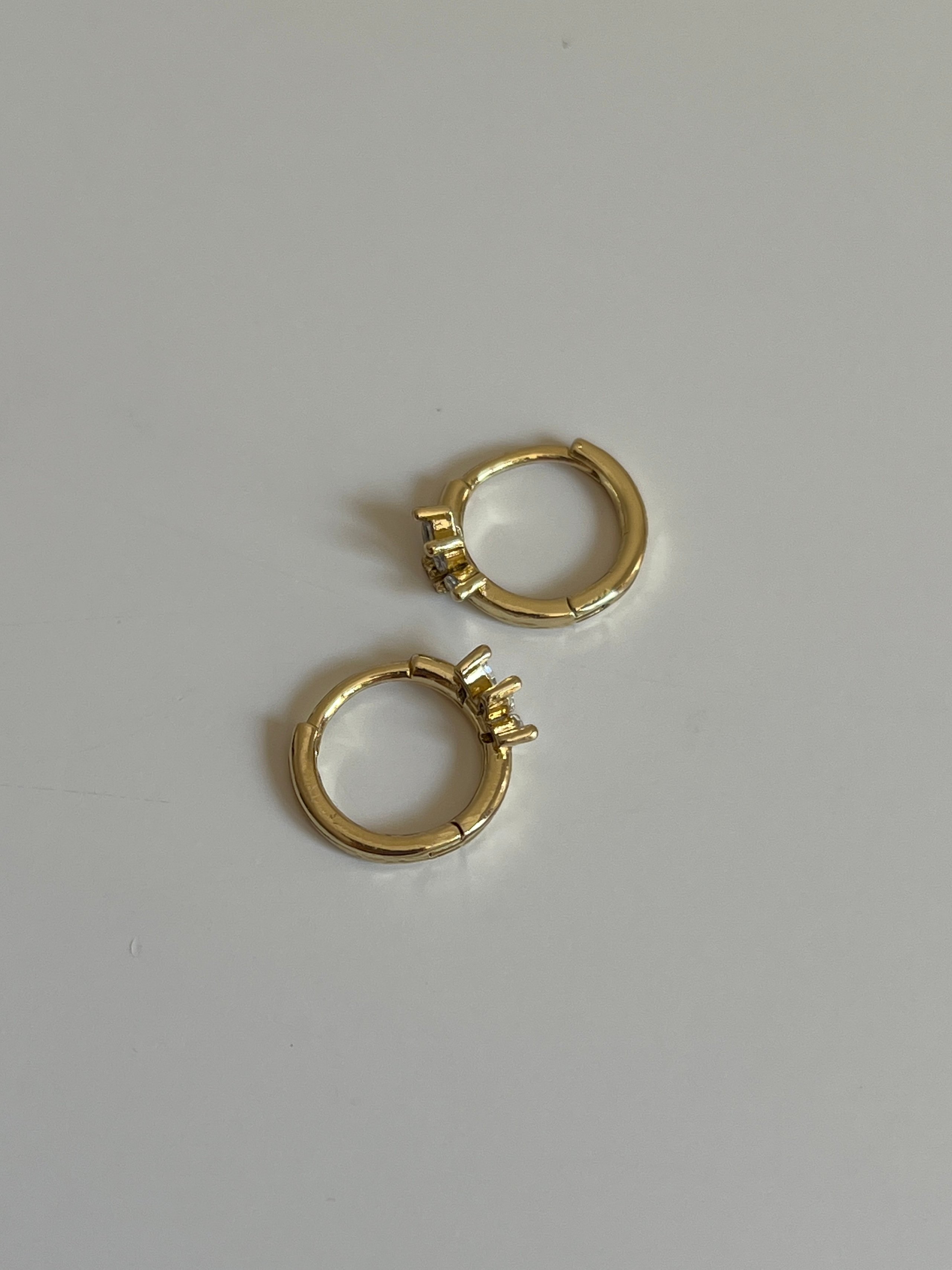 Gold Rengi Üç Damla Zirkon Taş Model Xupıng Kadın Küpe