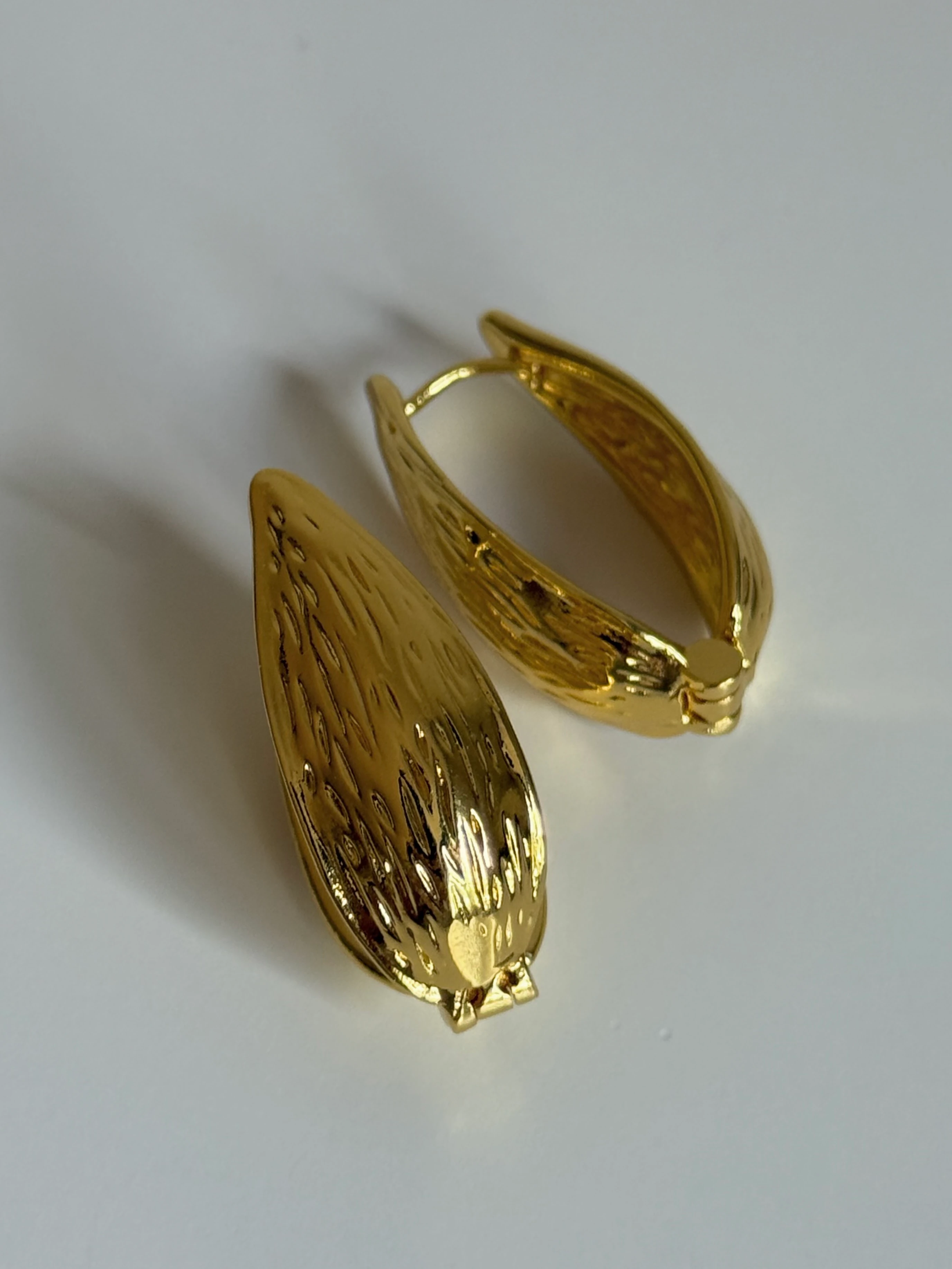 Çizgili Yaprak Model Kadın Küpe