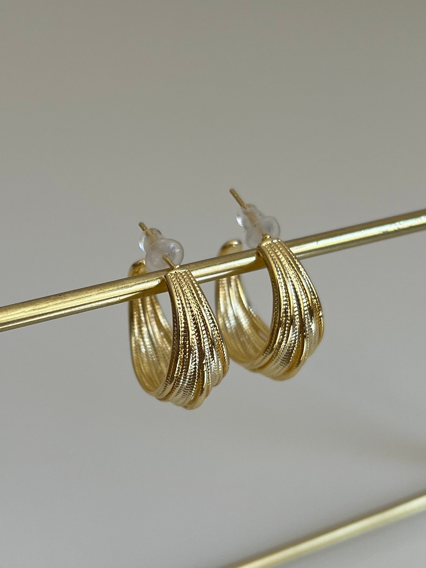 Gold Rengi Kadın Halka Küpe