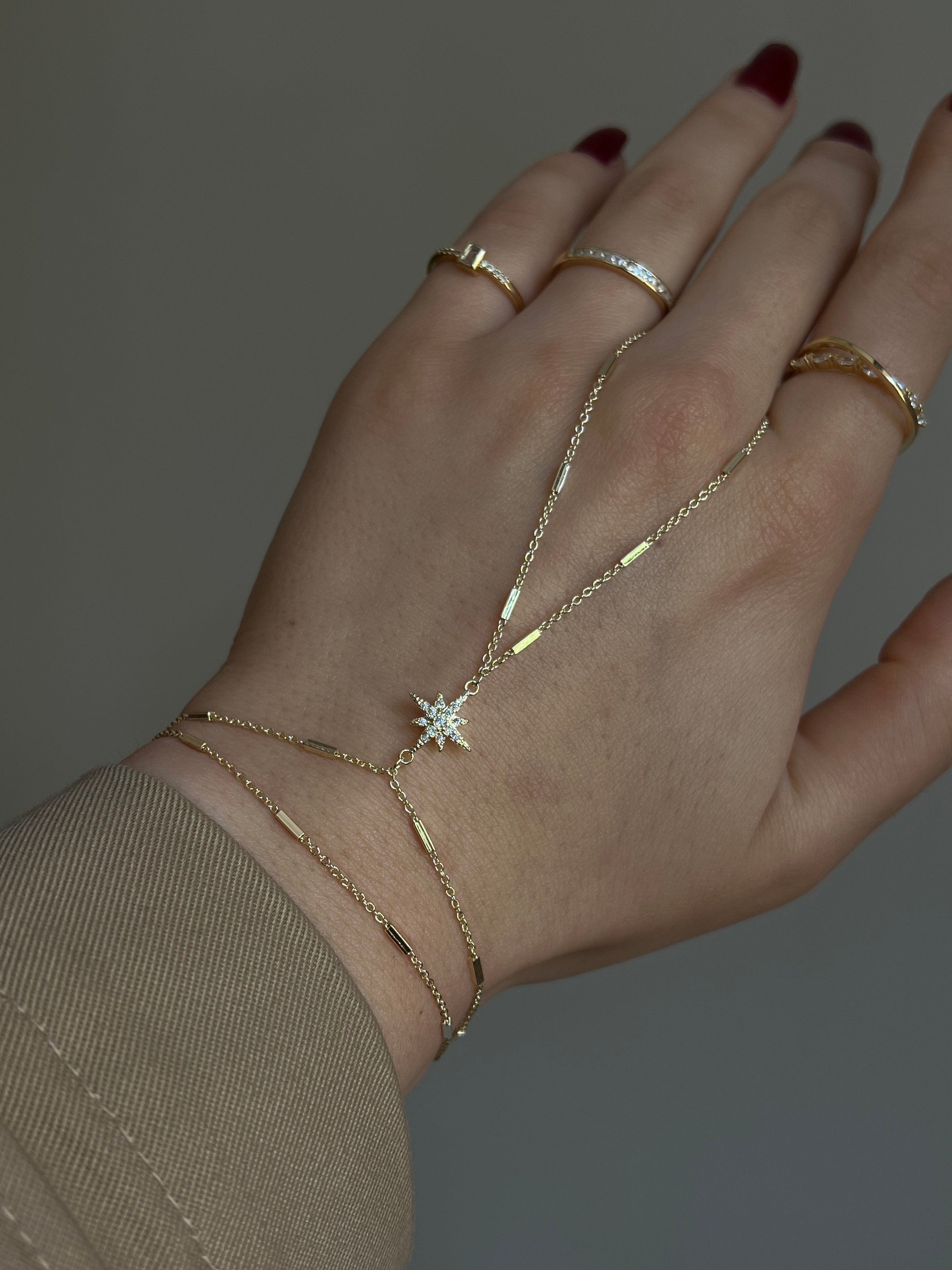 Gold Rengi Zirkon Taşlı Kutup Yıldızı Model Çubuklu Zincir Kadın Şahmeran