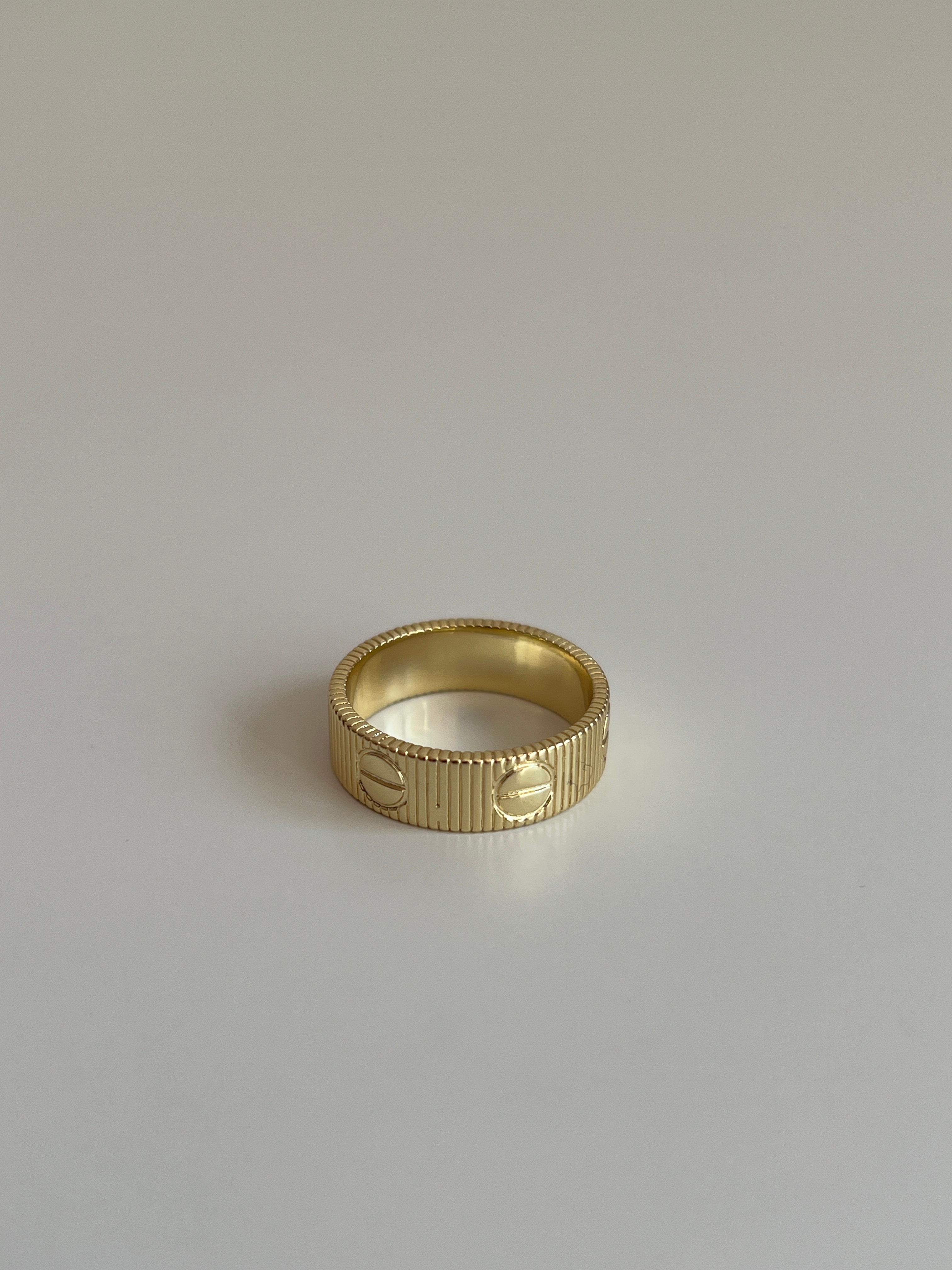 Çizgi Detaylı Kadın Yüzük