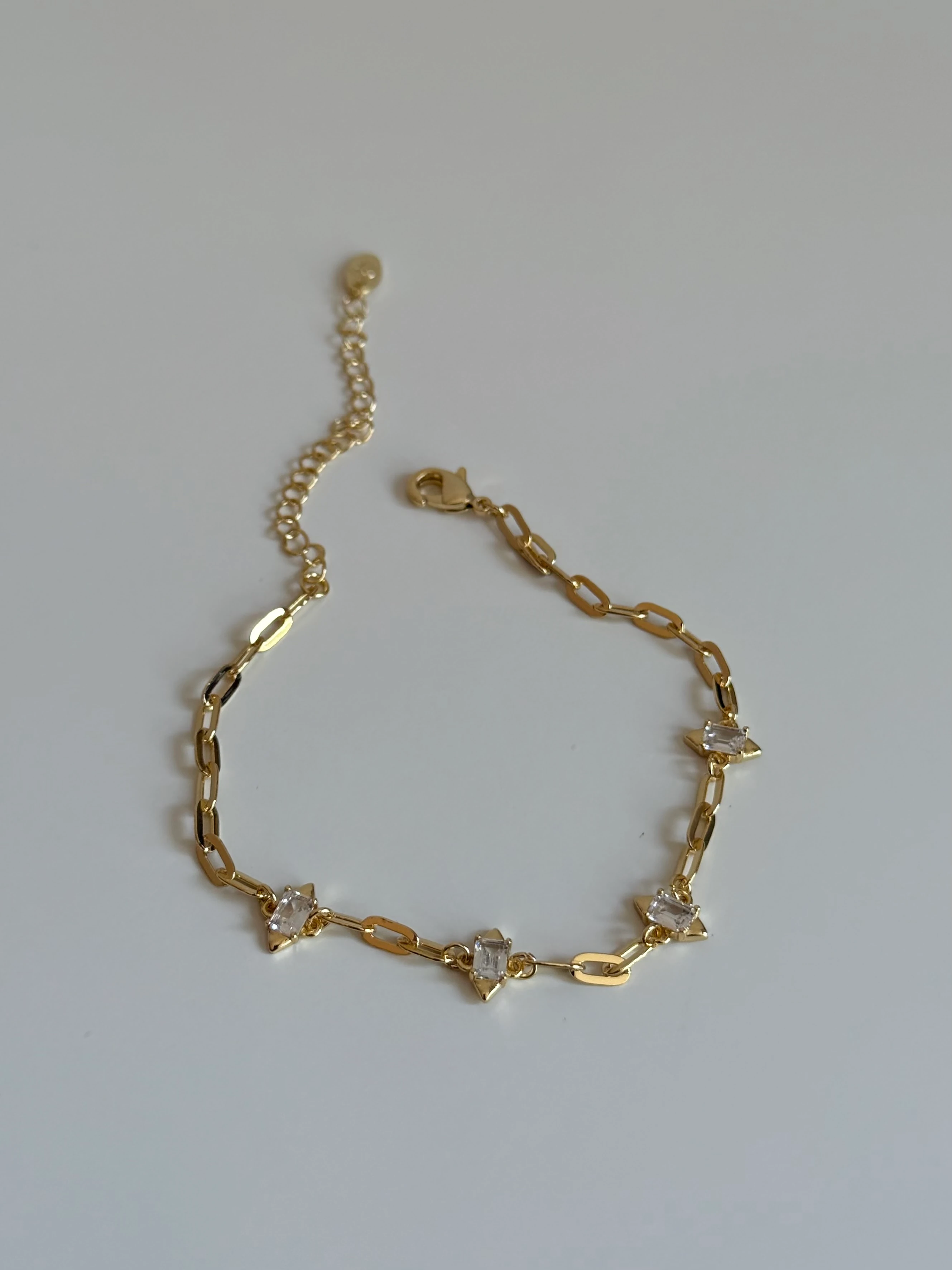 Gold Rengi Dikdörtgen Taşlı Kadın Bileklik