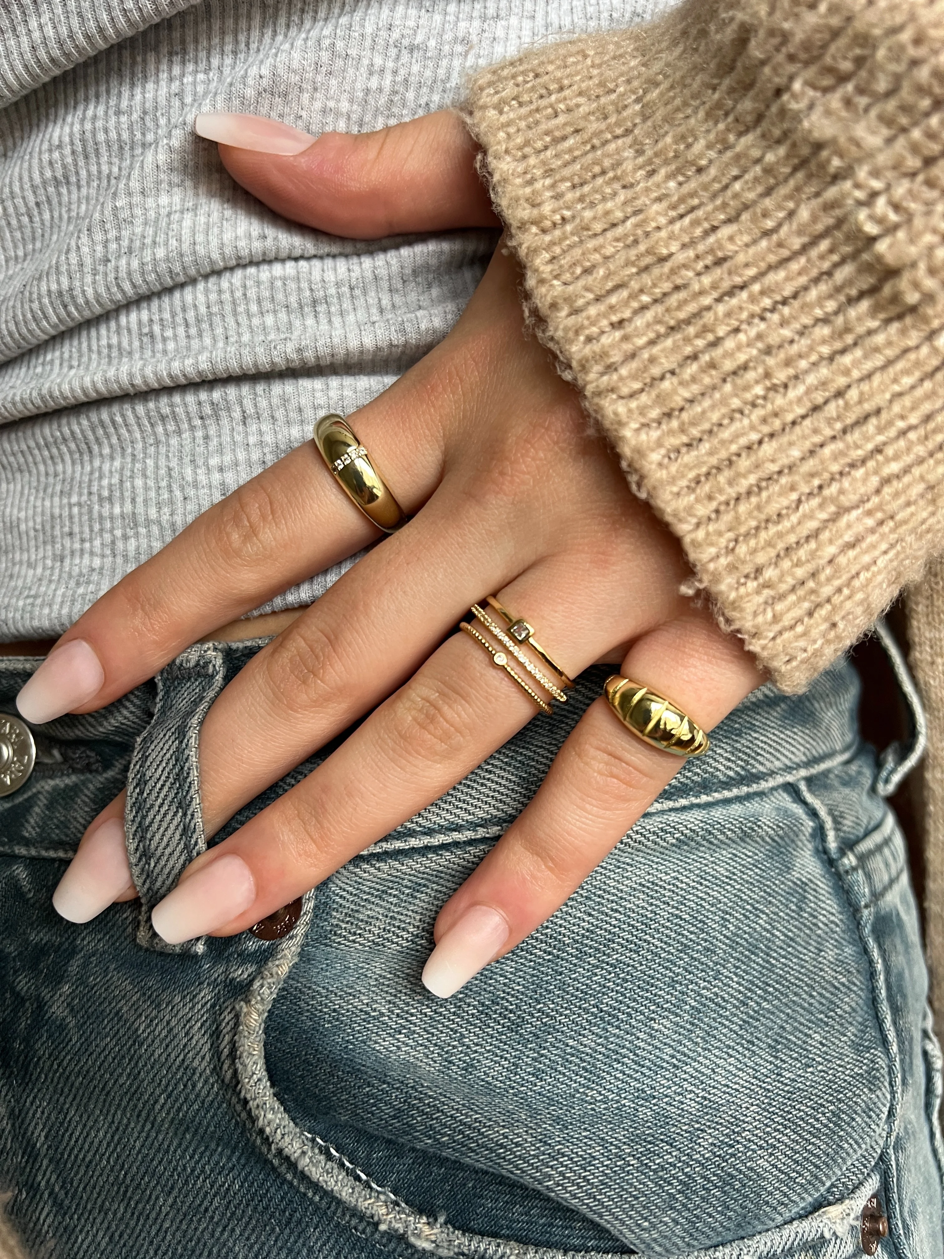 Gold Rengi Çizgi Detaylı Kadın Serçe Parmak Yüzük