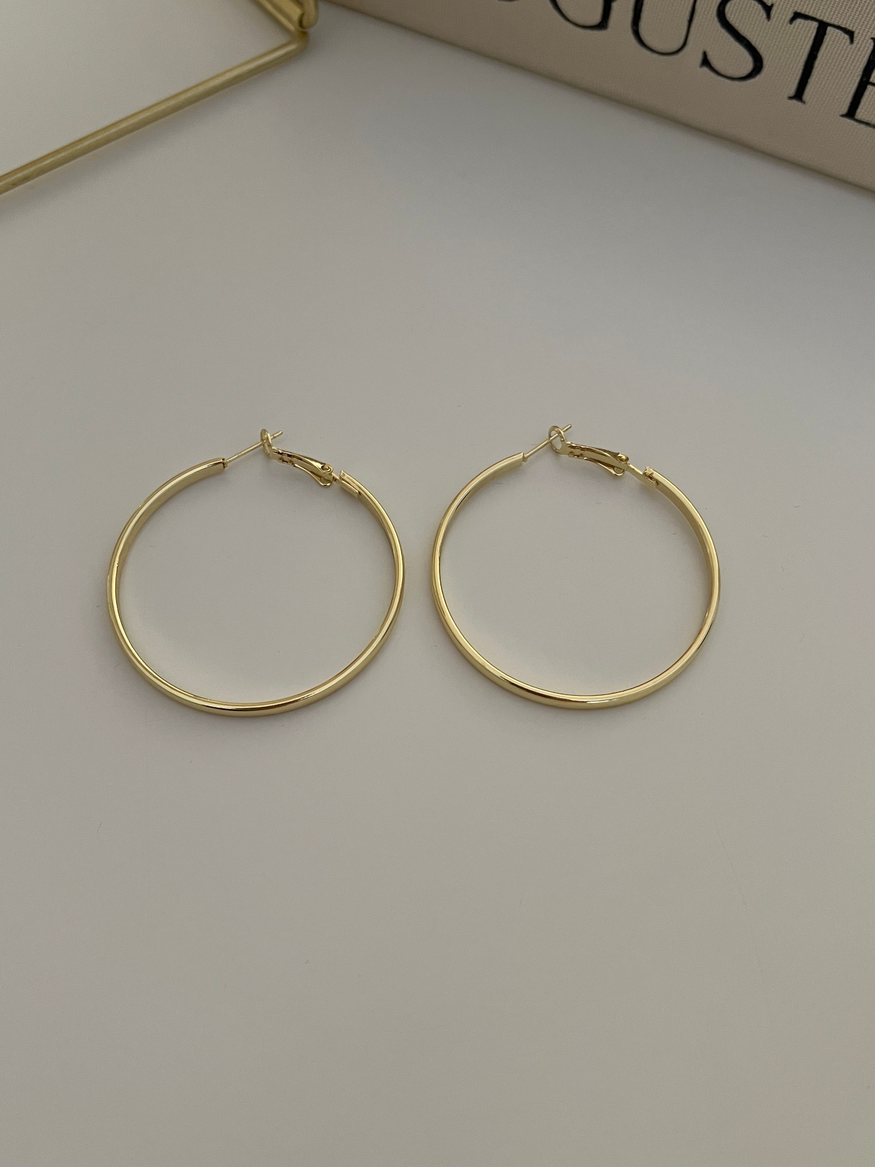 Gold Rengi Yassı Model Kadın Halka Küpe