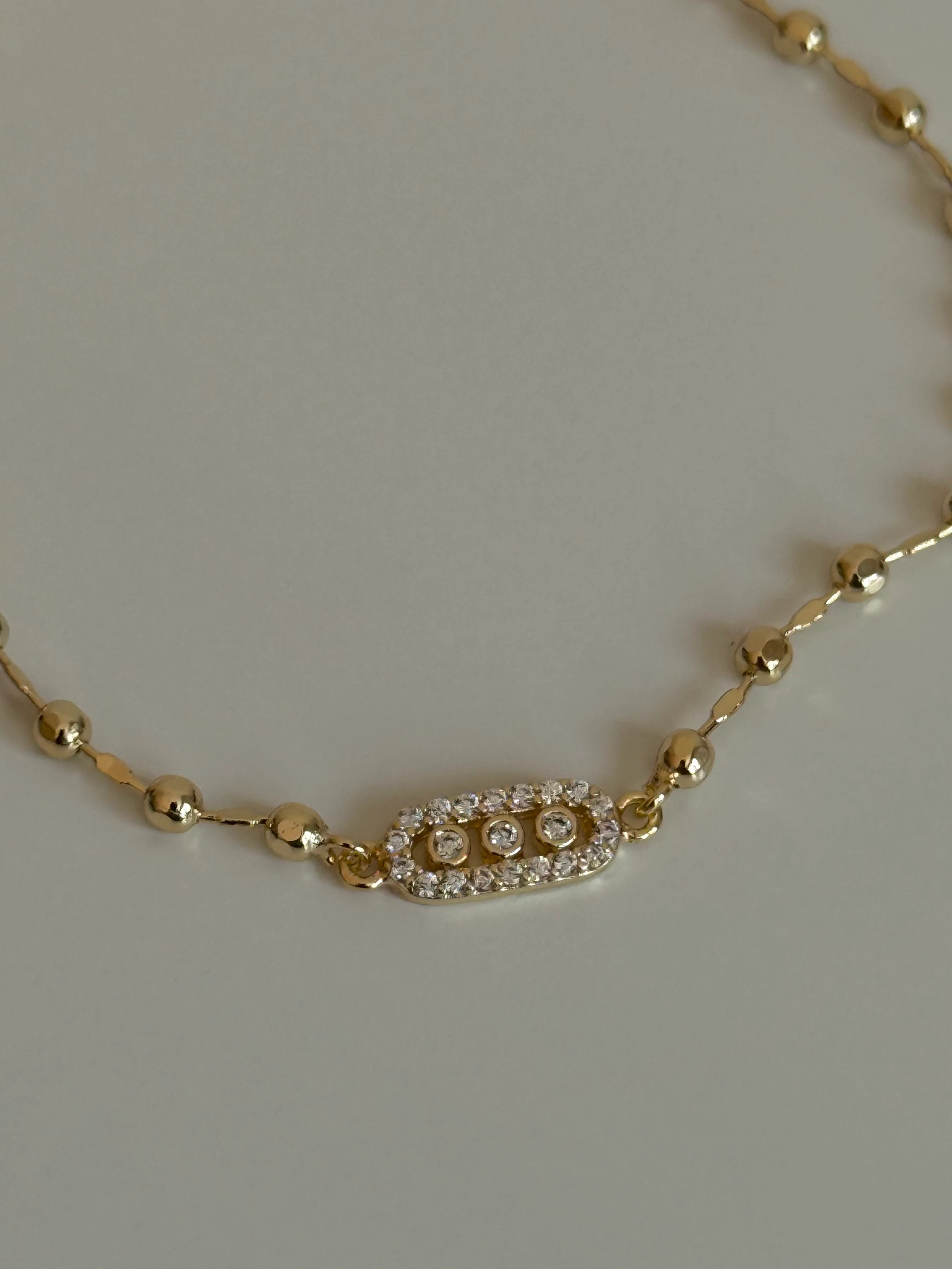 Top Top Zincirli Zirkon Taşlı Messi Model Kadın Bileklik