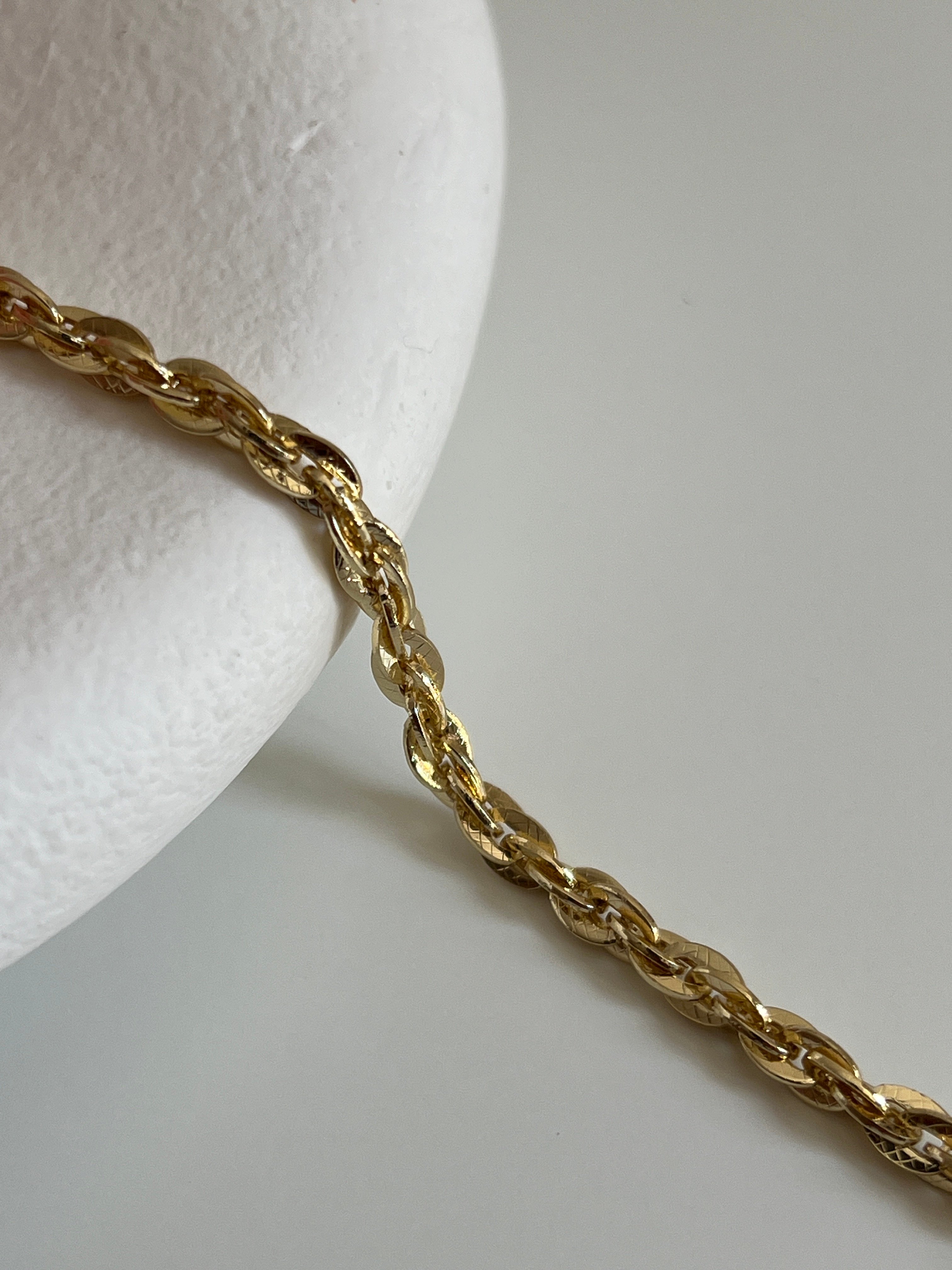 Gold Rengi İç İçe Yuvarlak Model Kadın Bileklik