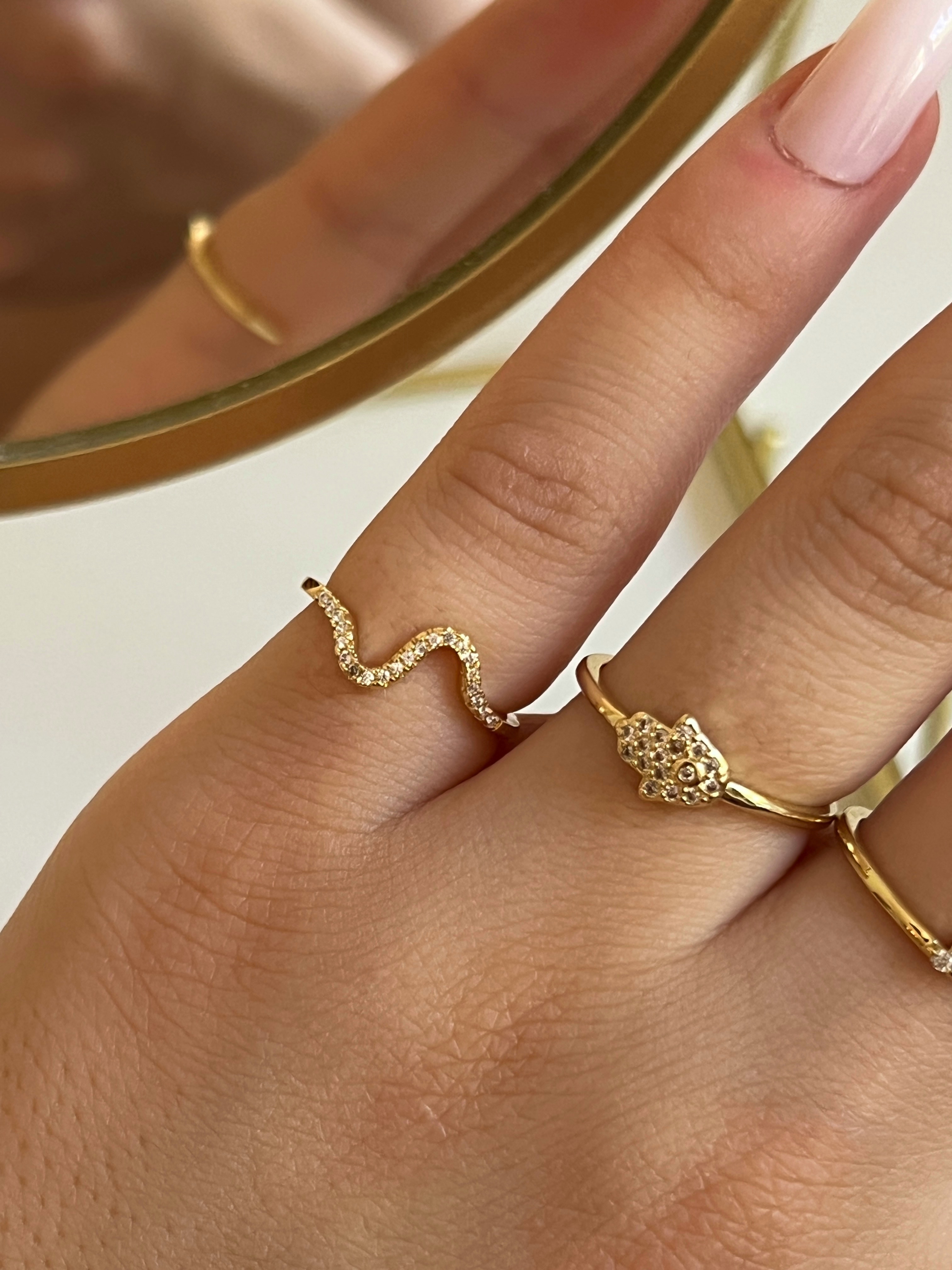 Gold Rengi Dalga Model Serçe Parmak Kadın Yüzük