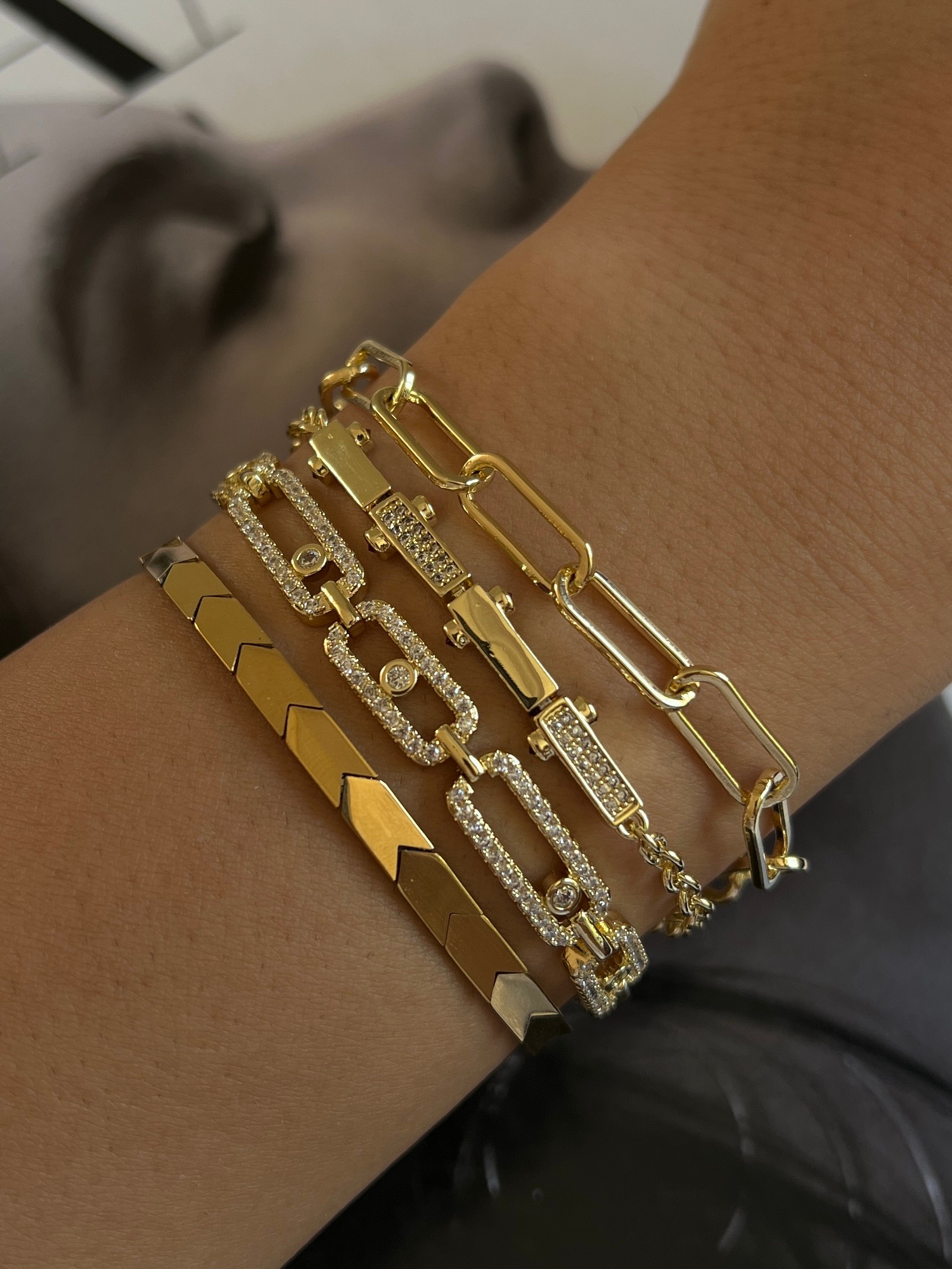 Gold Rengi Zincir Model Kadın Bileklik