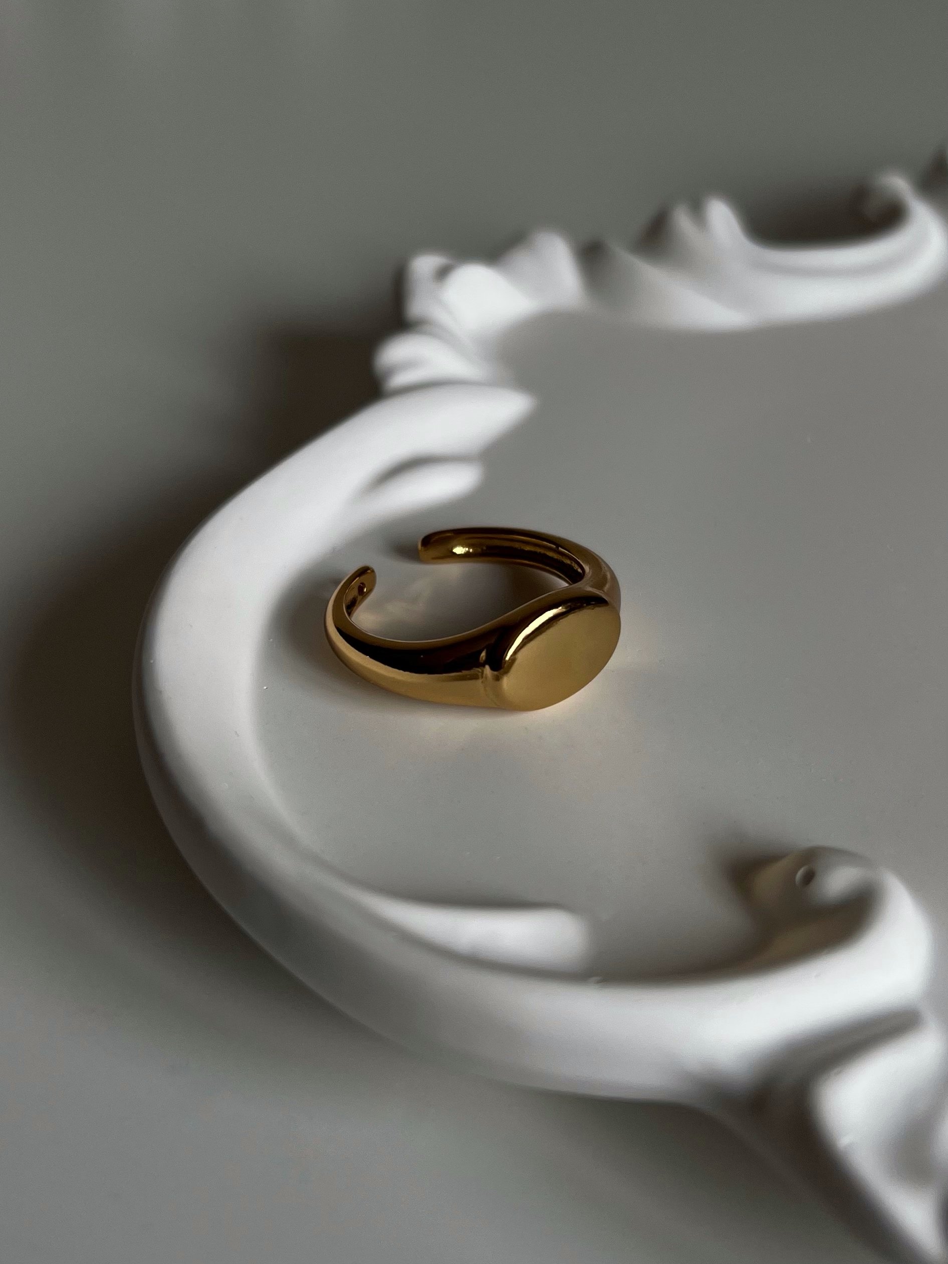 Gold Rengi Oval Kadın Yüzük