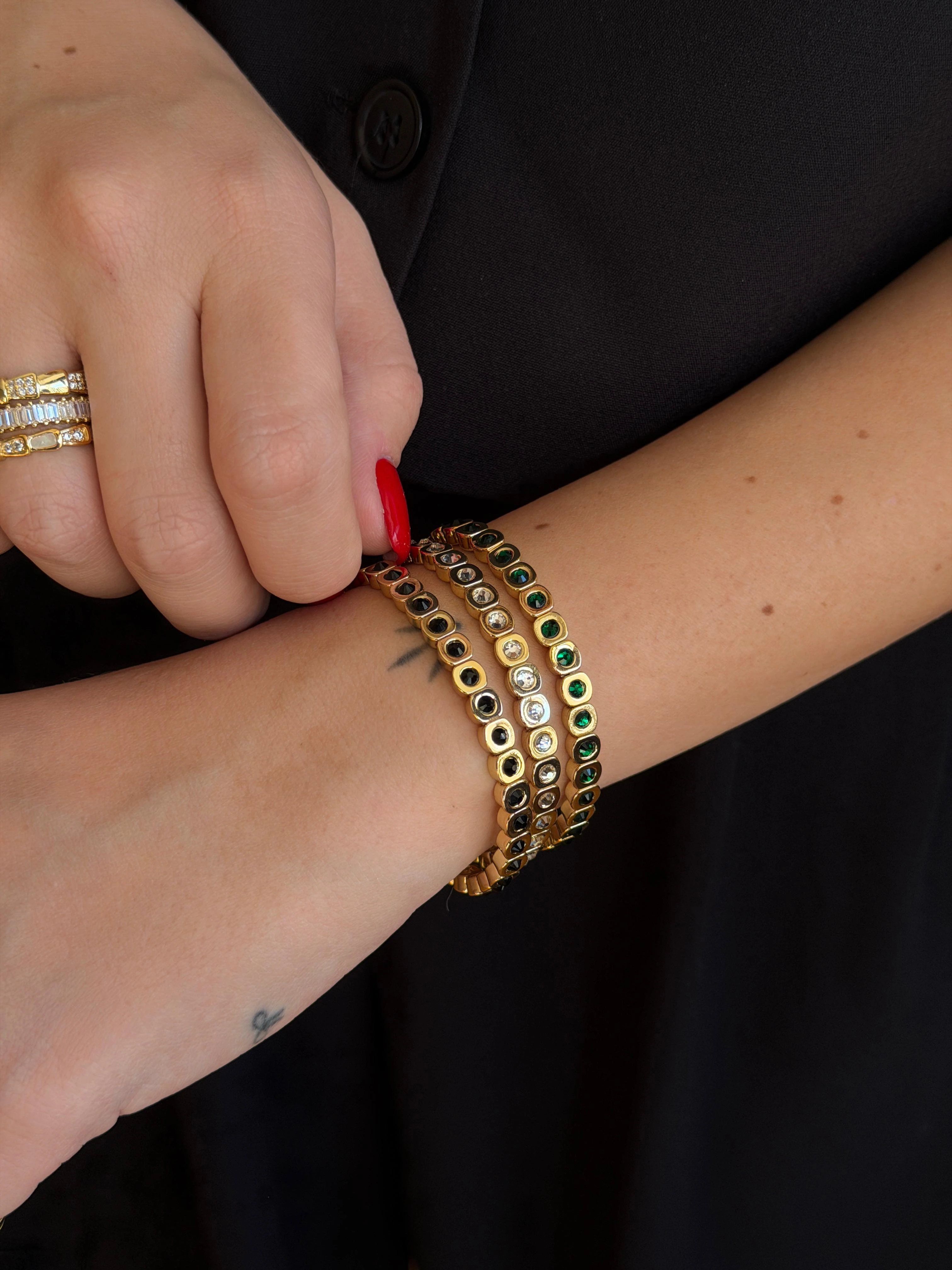 Gold Rengi Taş Detaylı Blok Model Kadın Bileklik