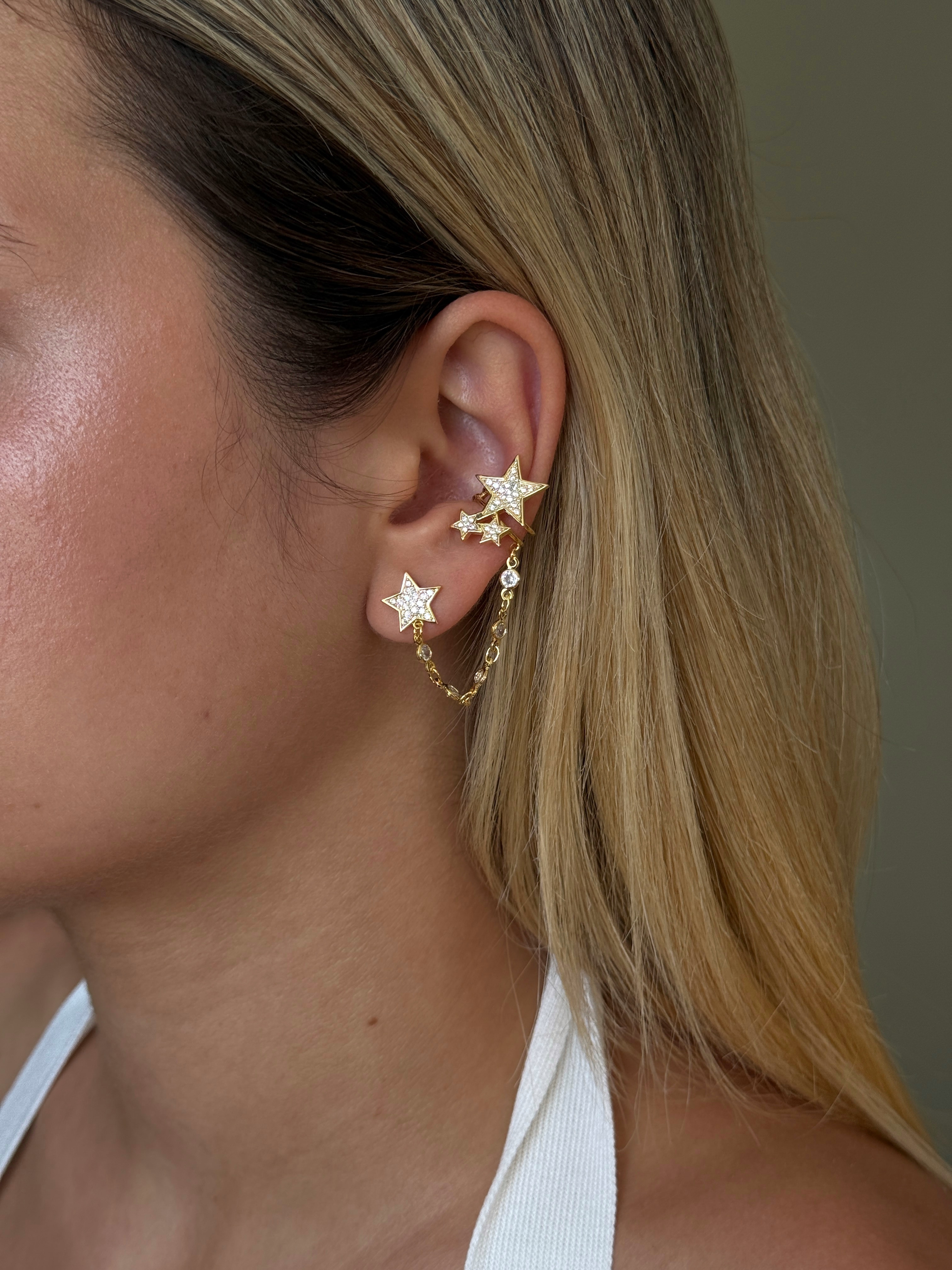 Sallantılı Yıldız Model Kadın Kıkırdak Küpe