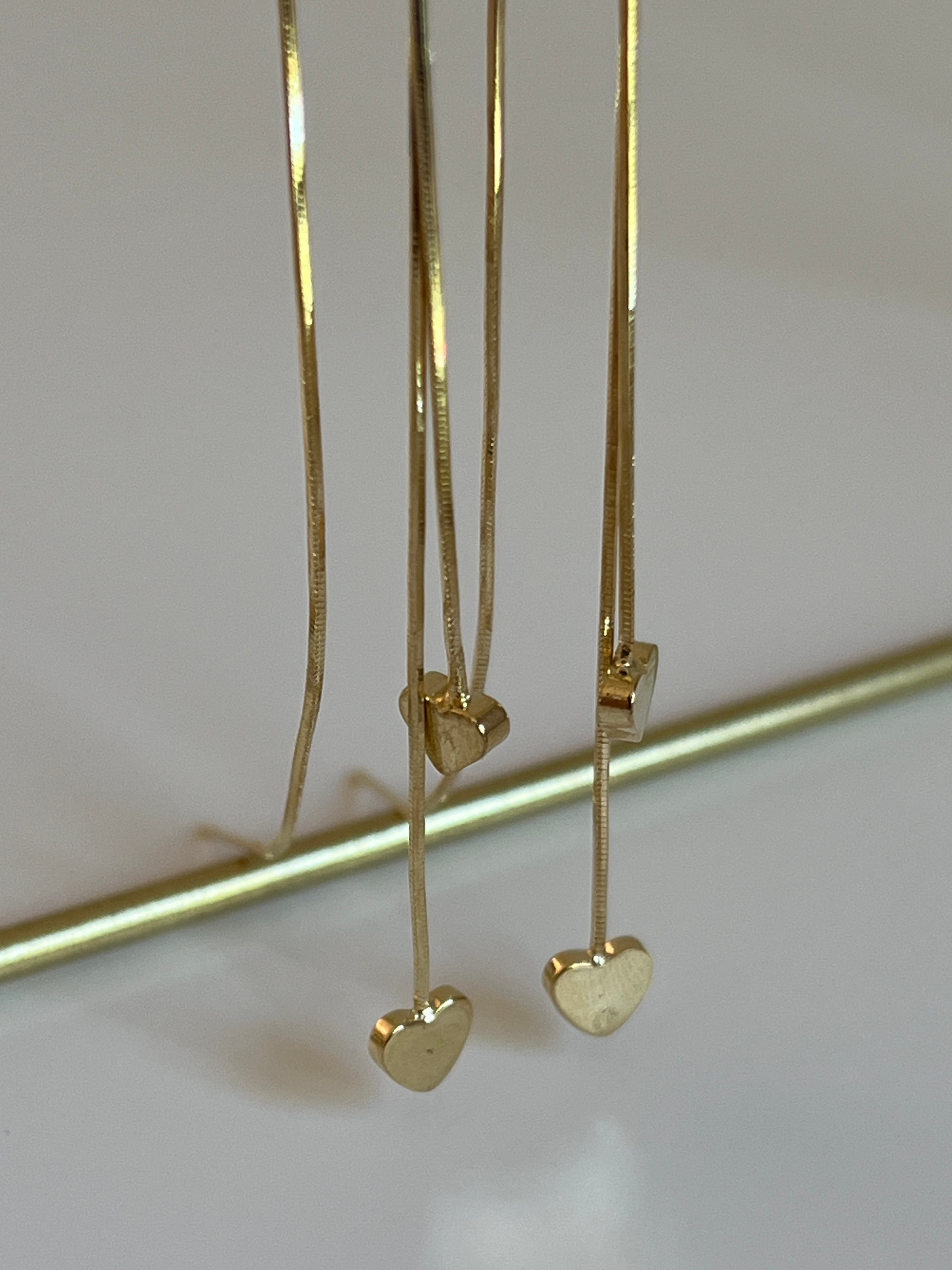 Gold Rengi Kalp Detaylı Sallantı Kadın Küpe