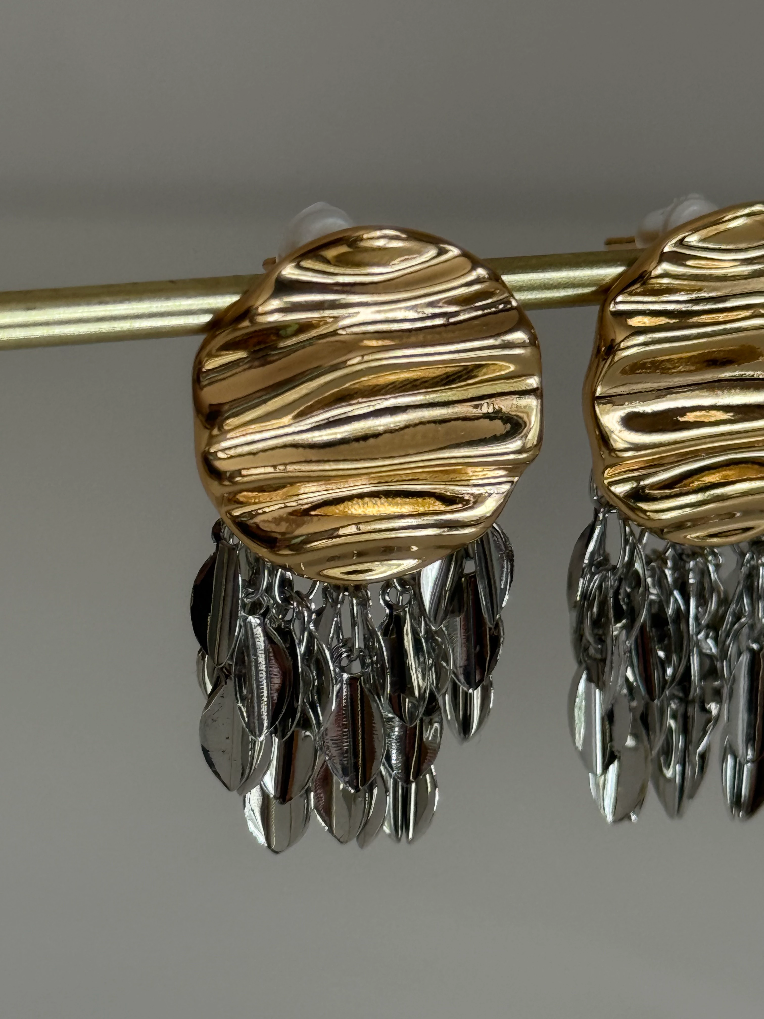 Mix Renk Yuvarlak Dalga Detay Sallantılı Kadın Küpe