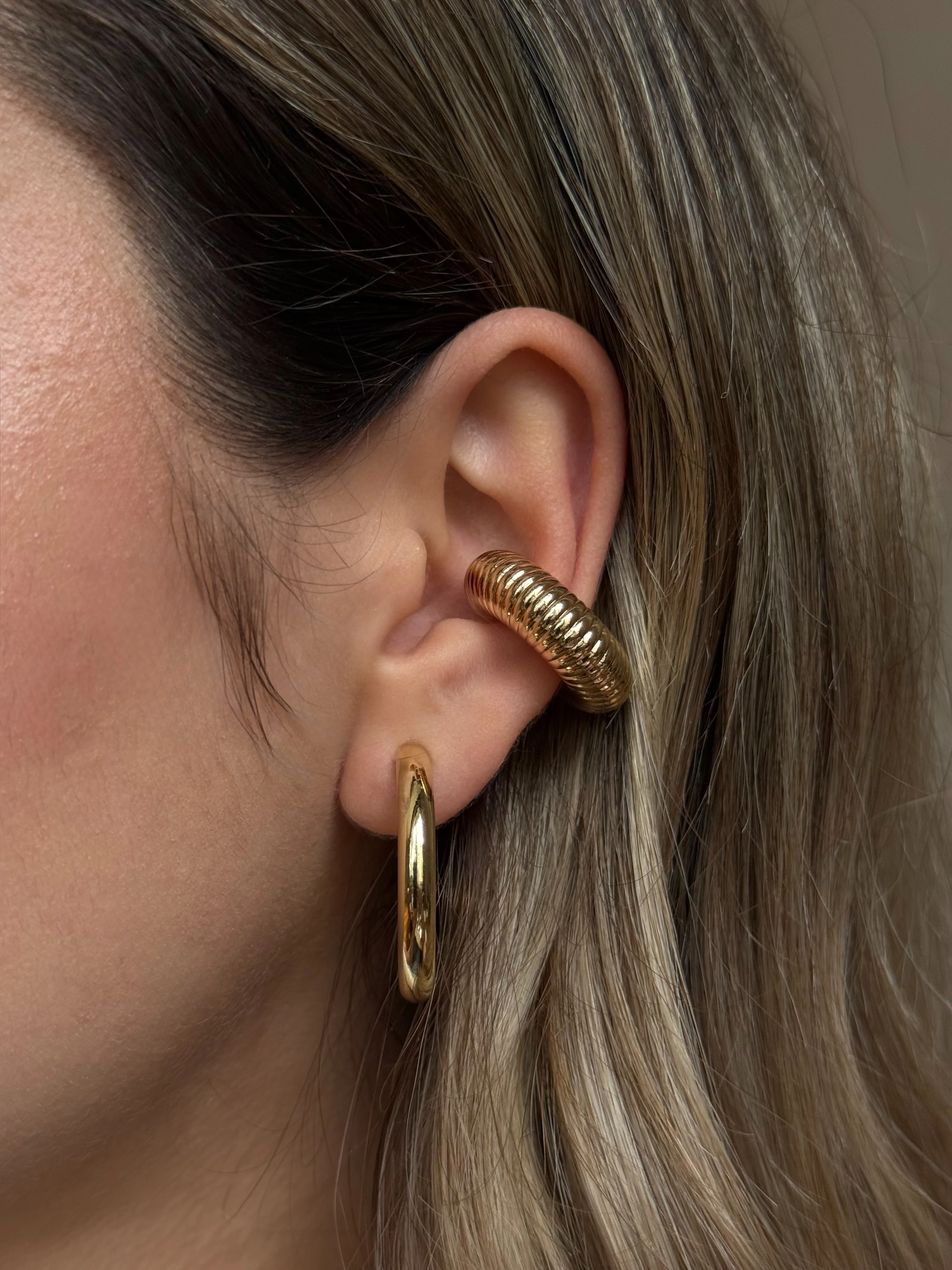 Çizgili Model Kadın Kıkırdak Küpe