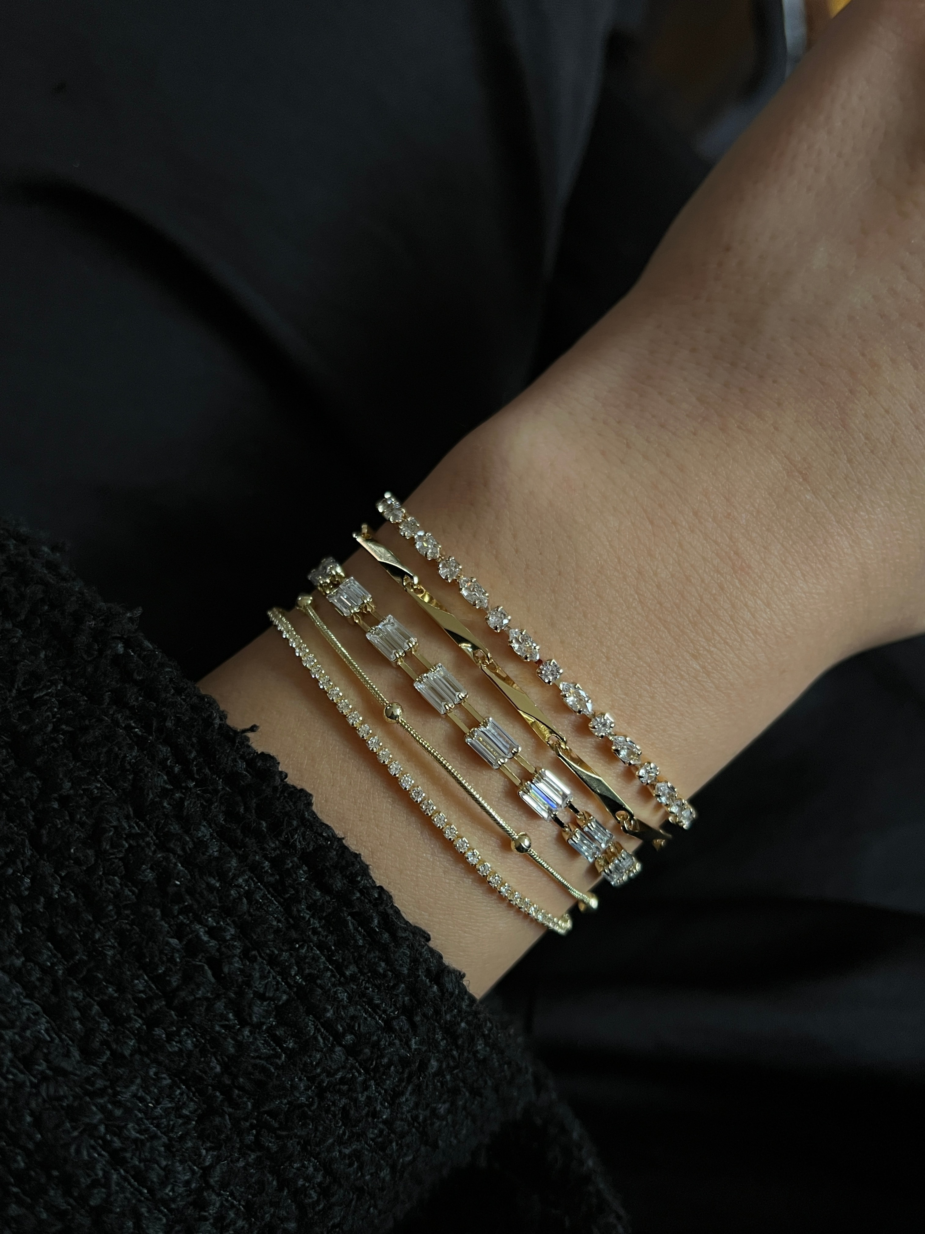 Gold Rengi İki Sıra Baget Taşlı Xupıng Kadın Bileklik