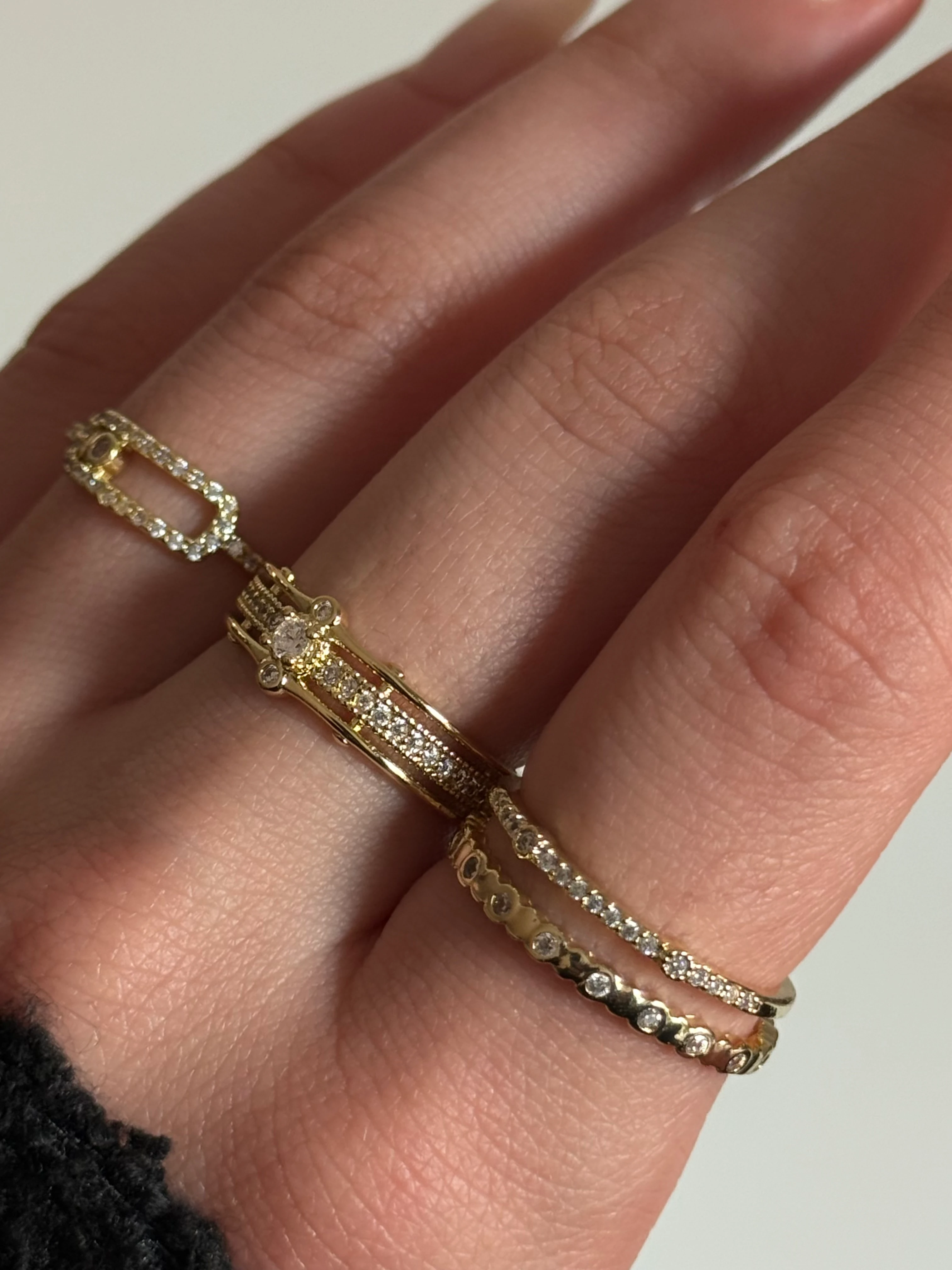 Gold Rengi Zirkon Taş Detaylı Kadın Yüzük