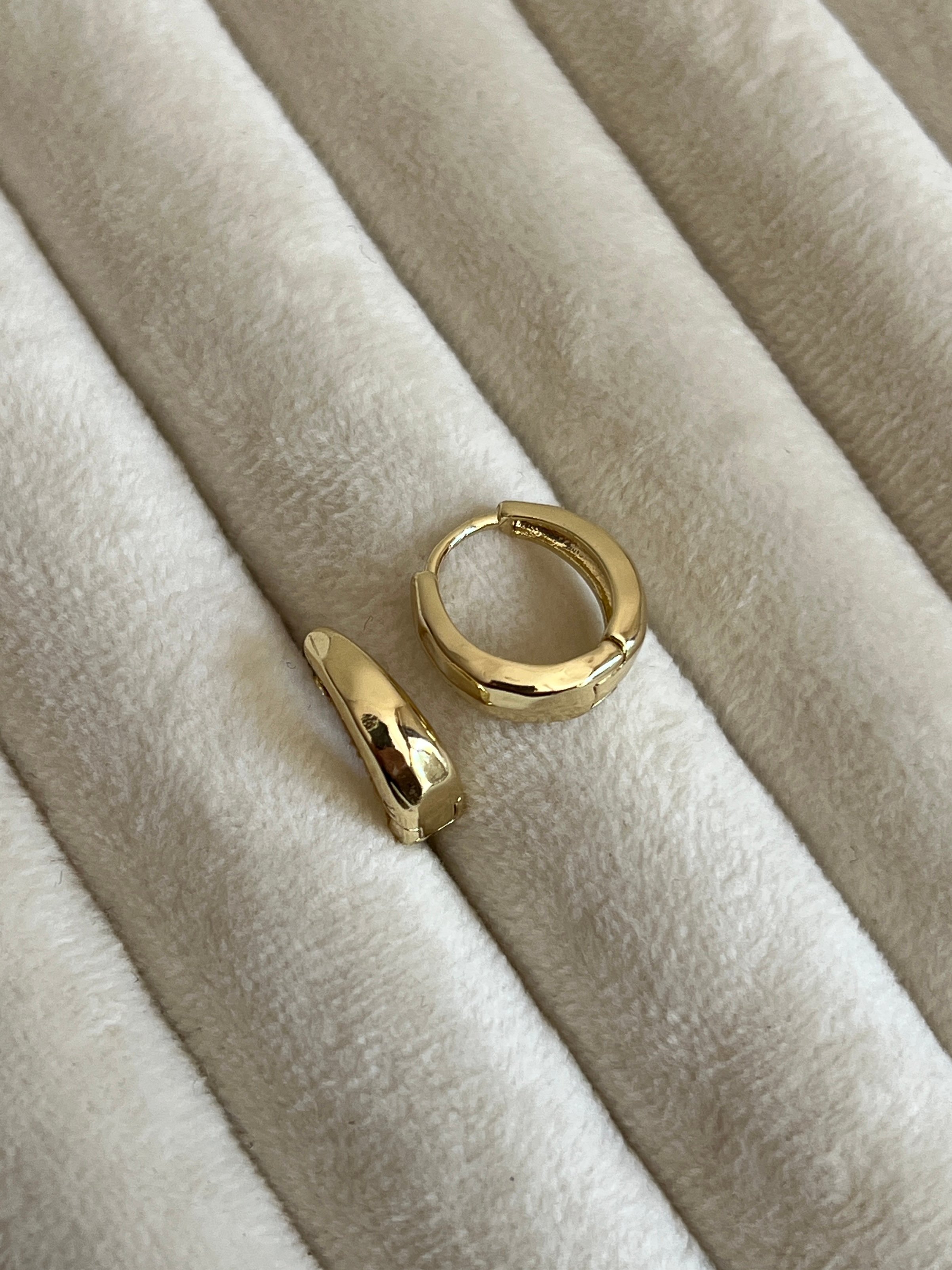 Gold Rengi Kadın Halka Küpe
