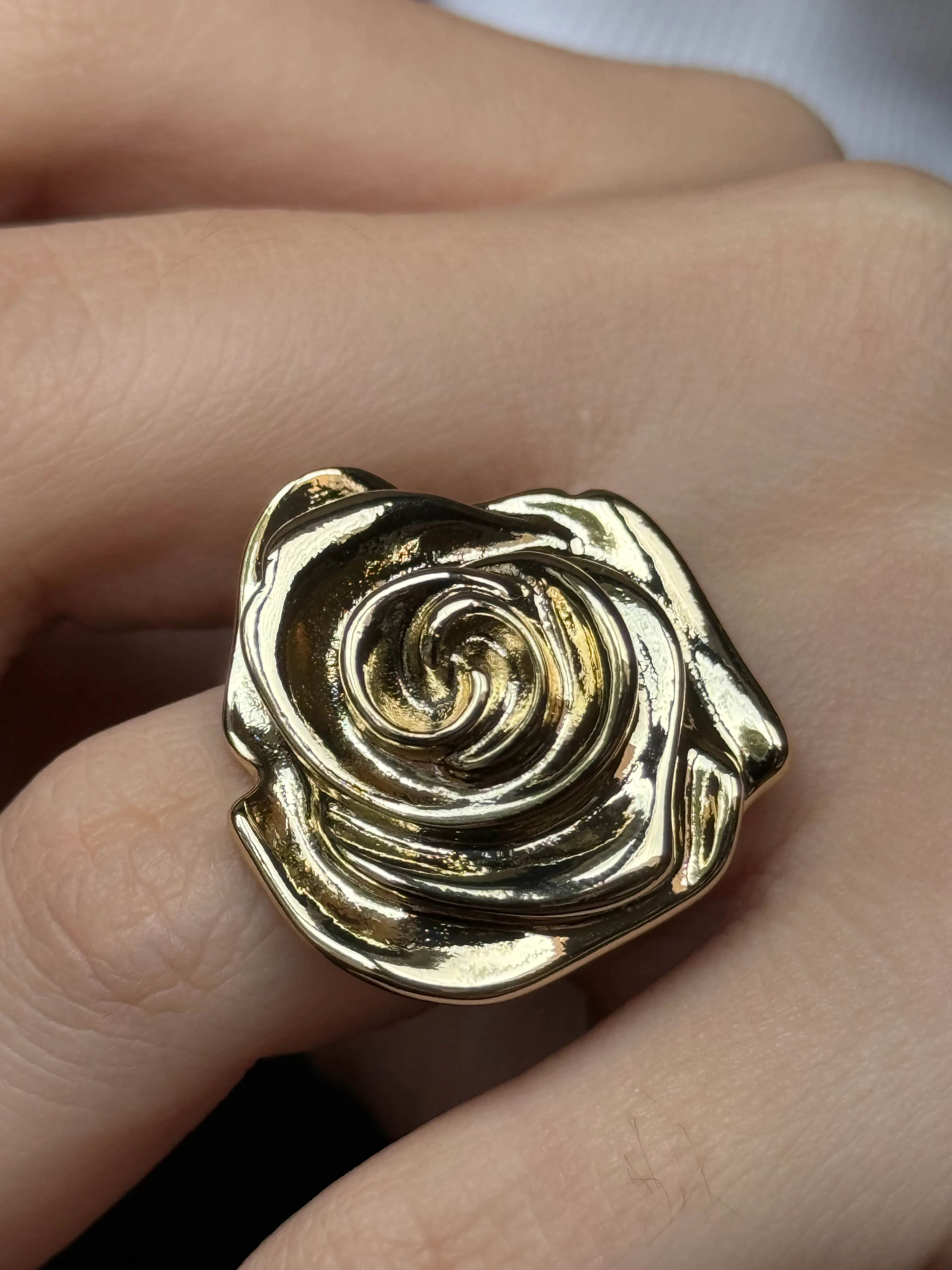 Gül Figür Kadın Yüzük