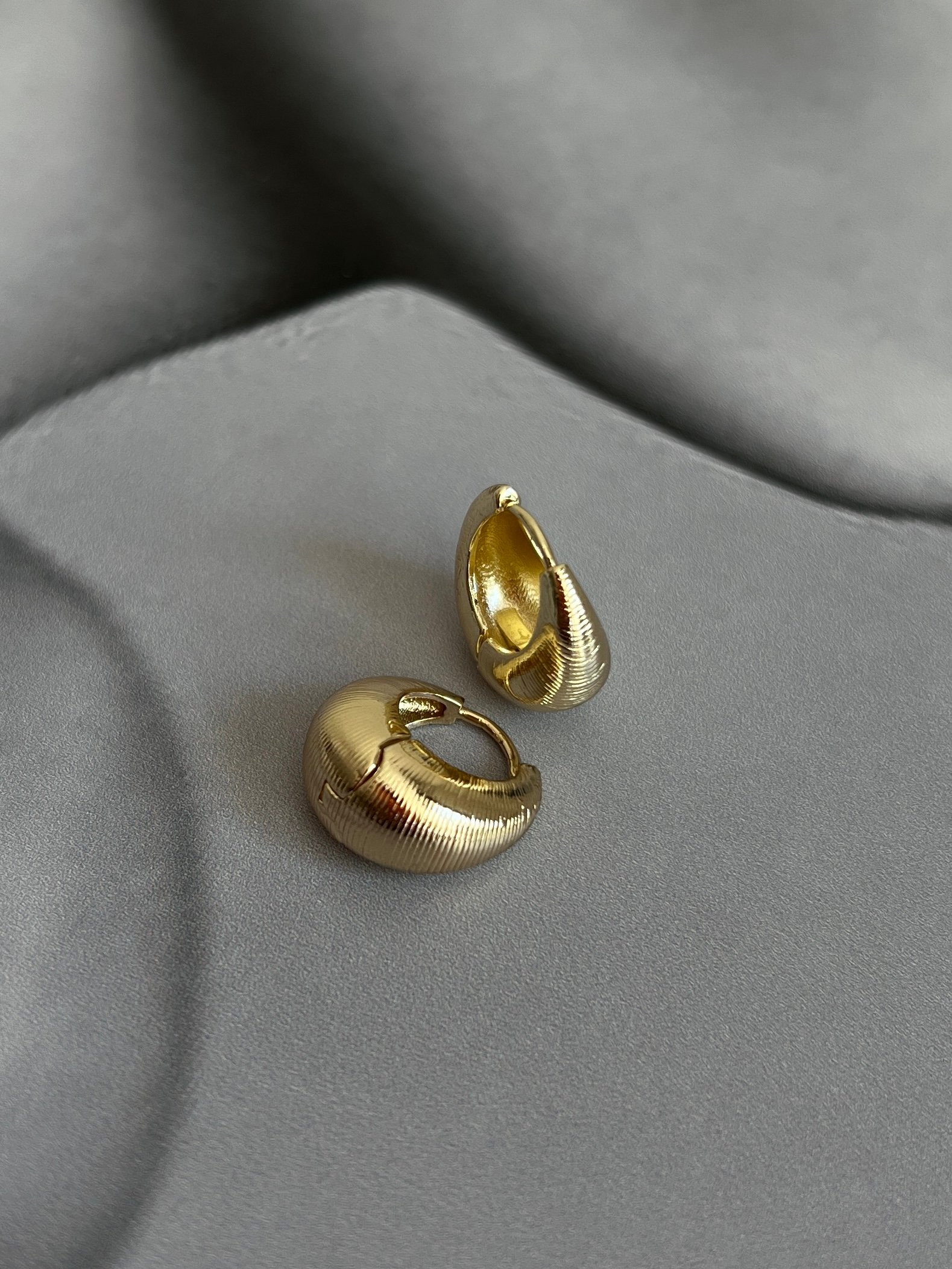 Gold Rengi Kadın Halka Küpe