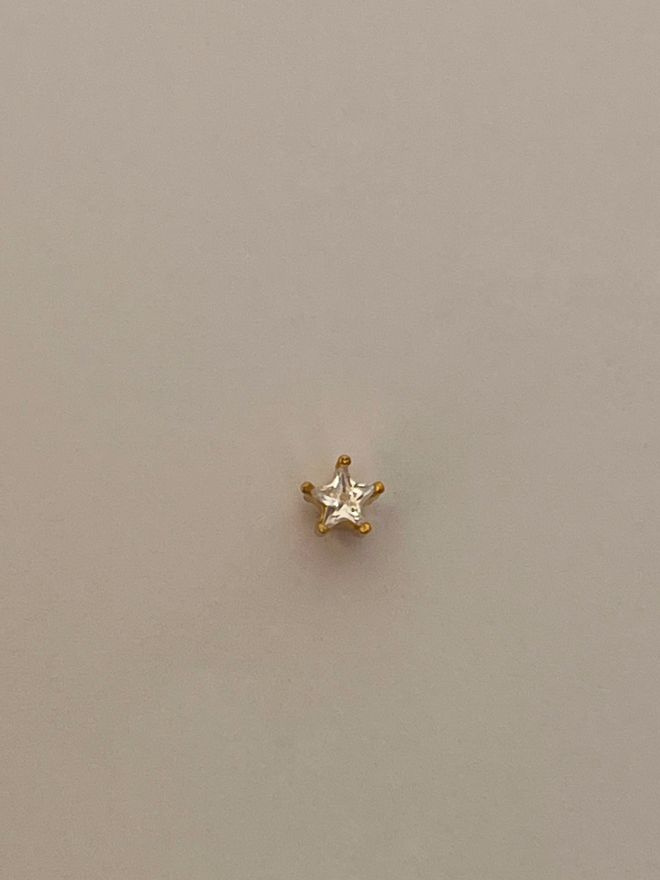 Gold Rengi Zirkon Taşlı Yıldız Piercing