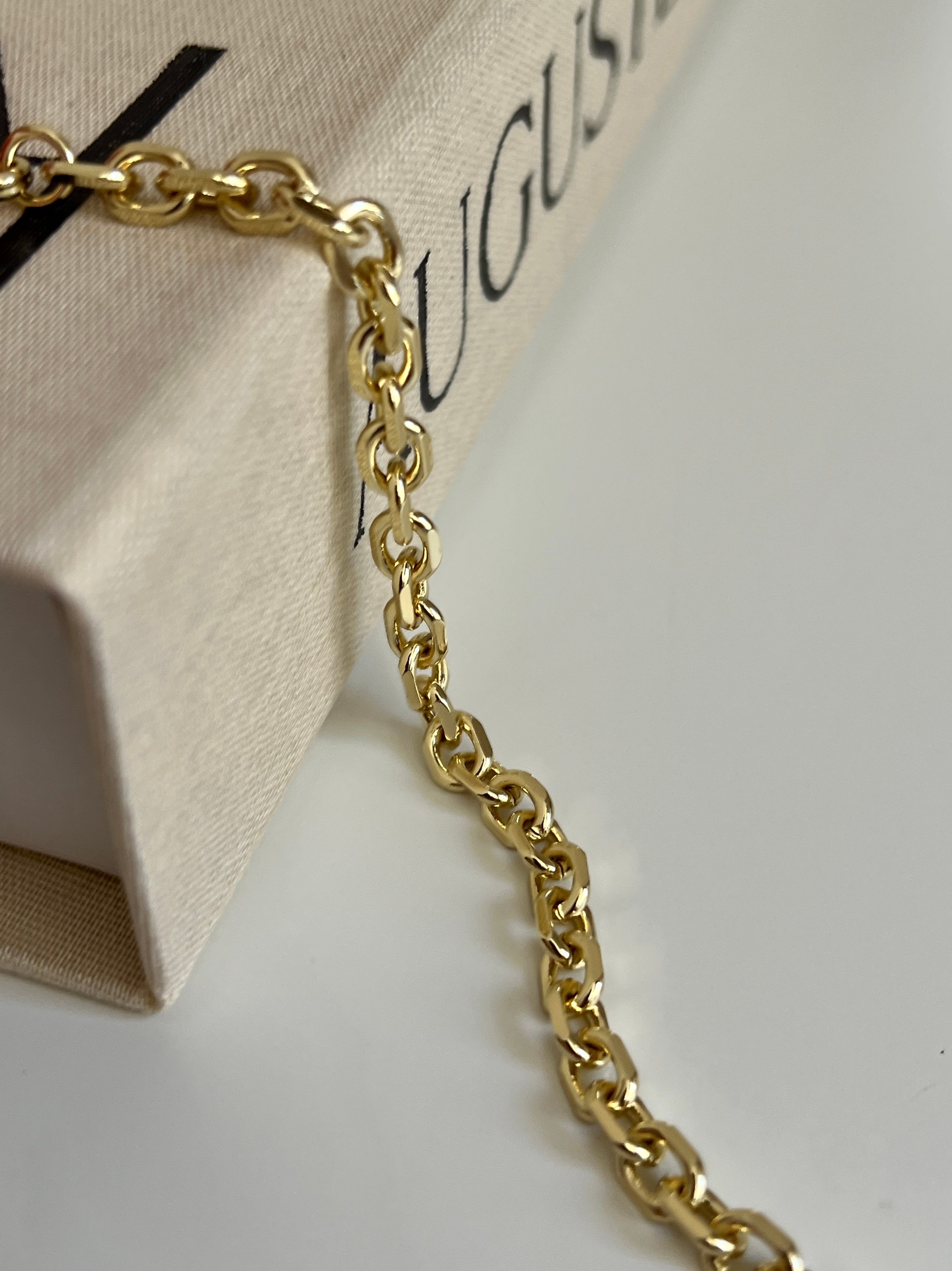 Gold Rengi Zincir Model Kadın Kolye