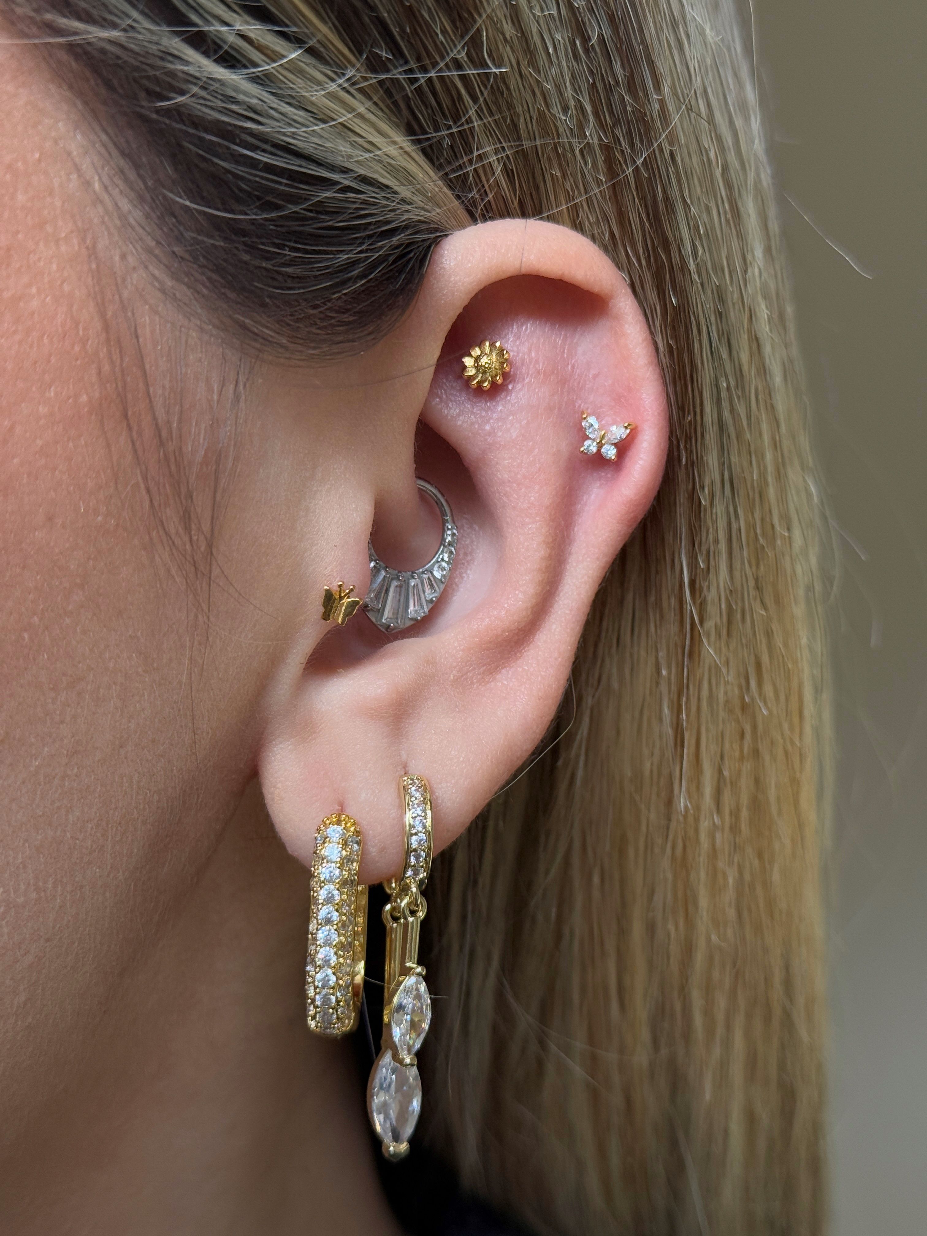 Gold Rengi Papatya Figürlü Kadın Piercing