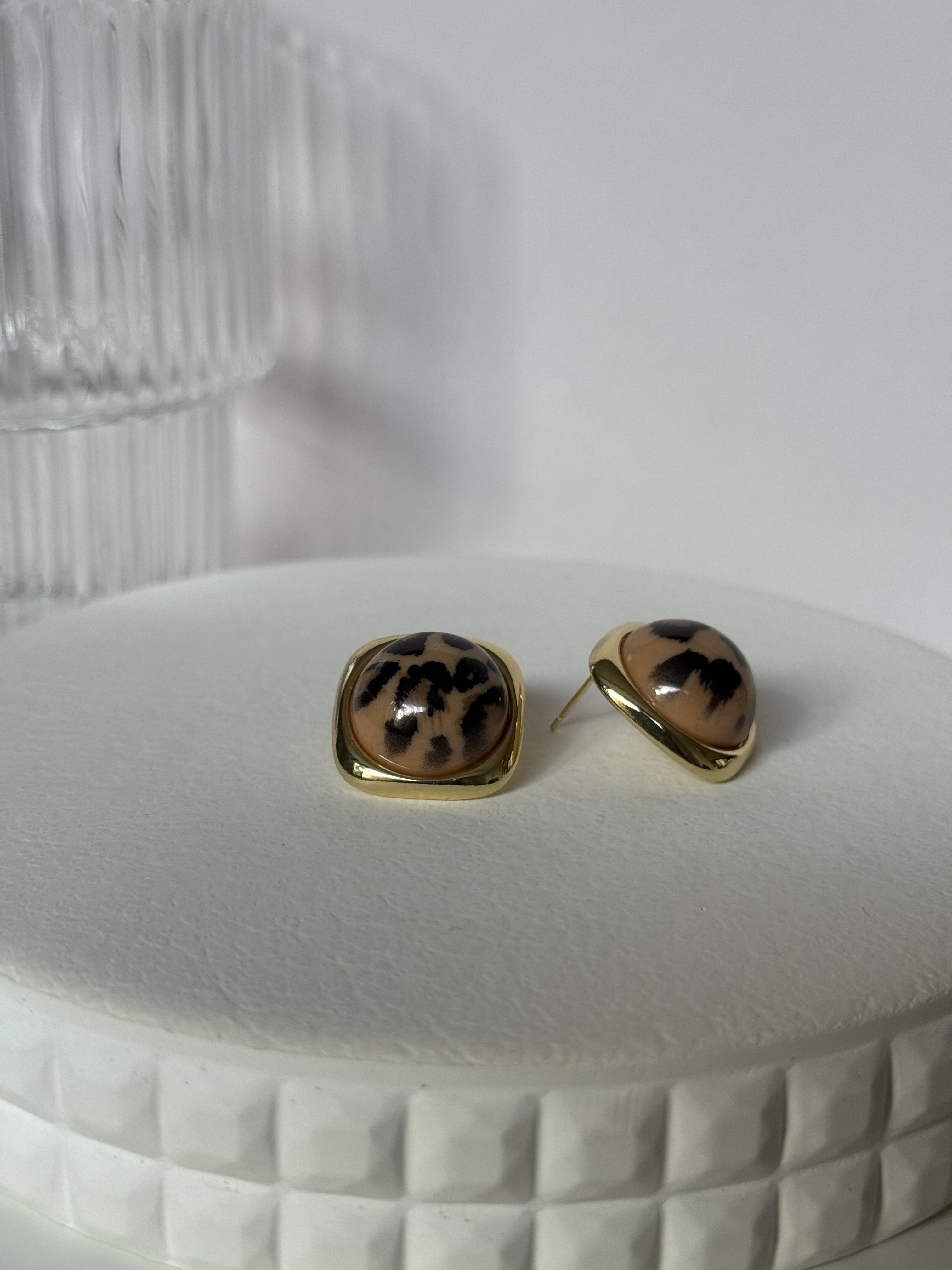 Gold Rengi Leopar Desenli Kadın Küpe