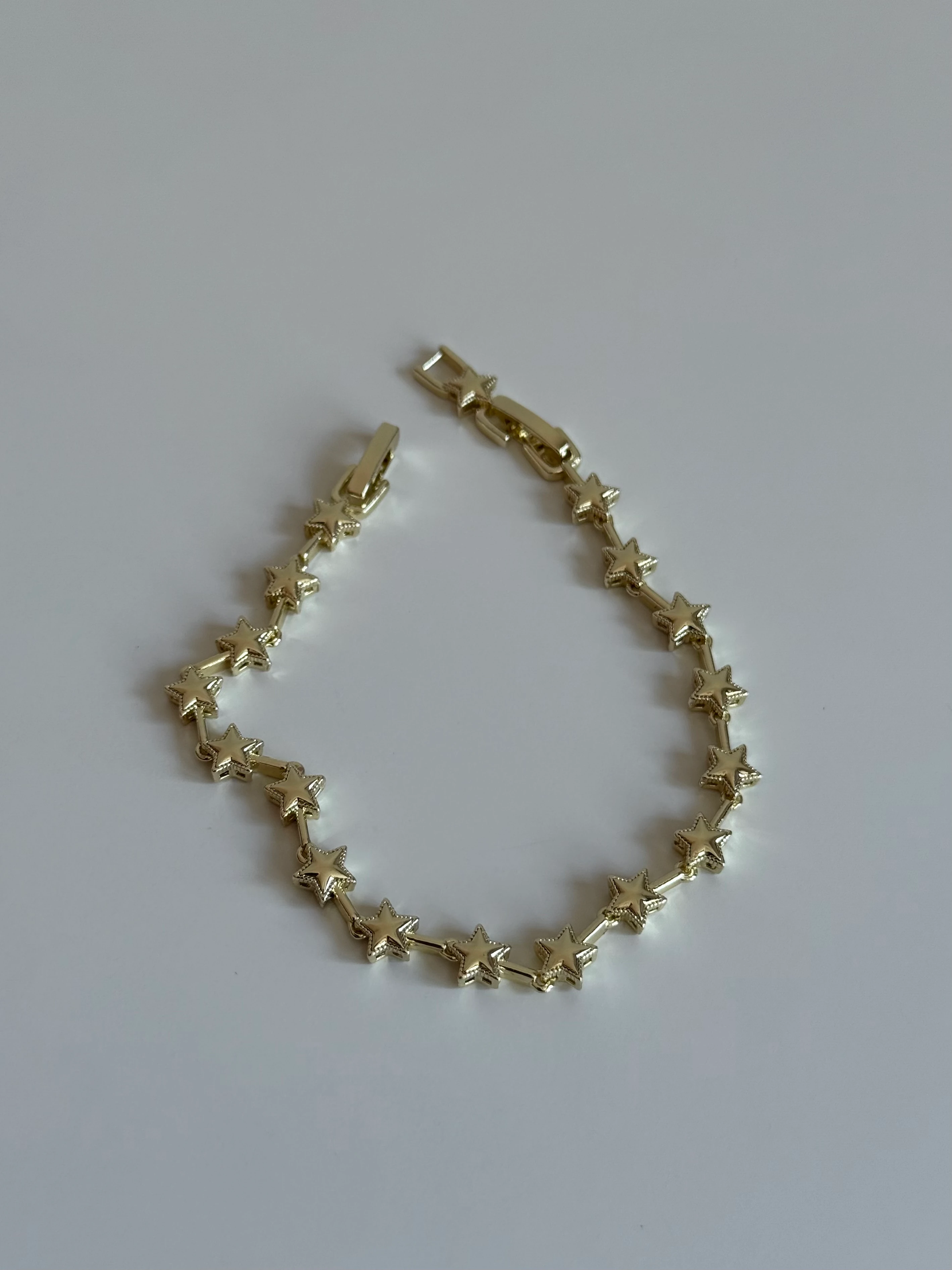 Gold Rengi Sıralı Yıldız Model Kadın Bileklik