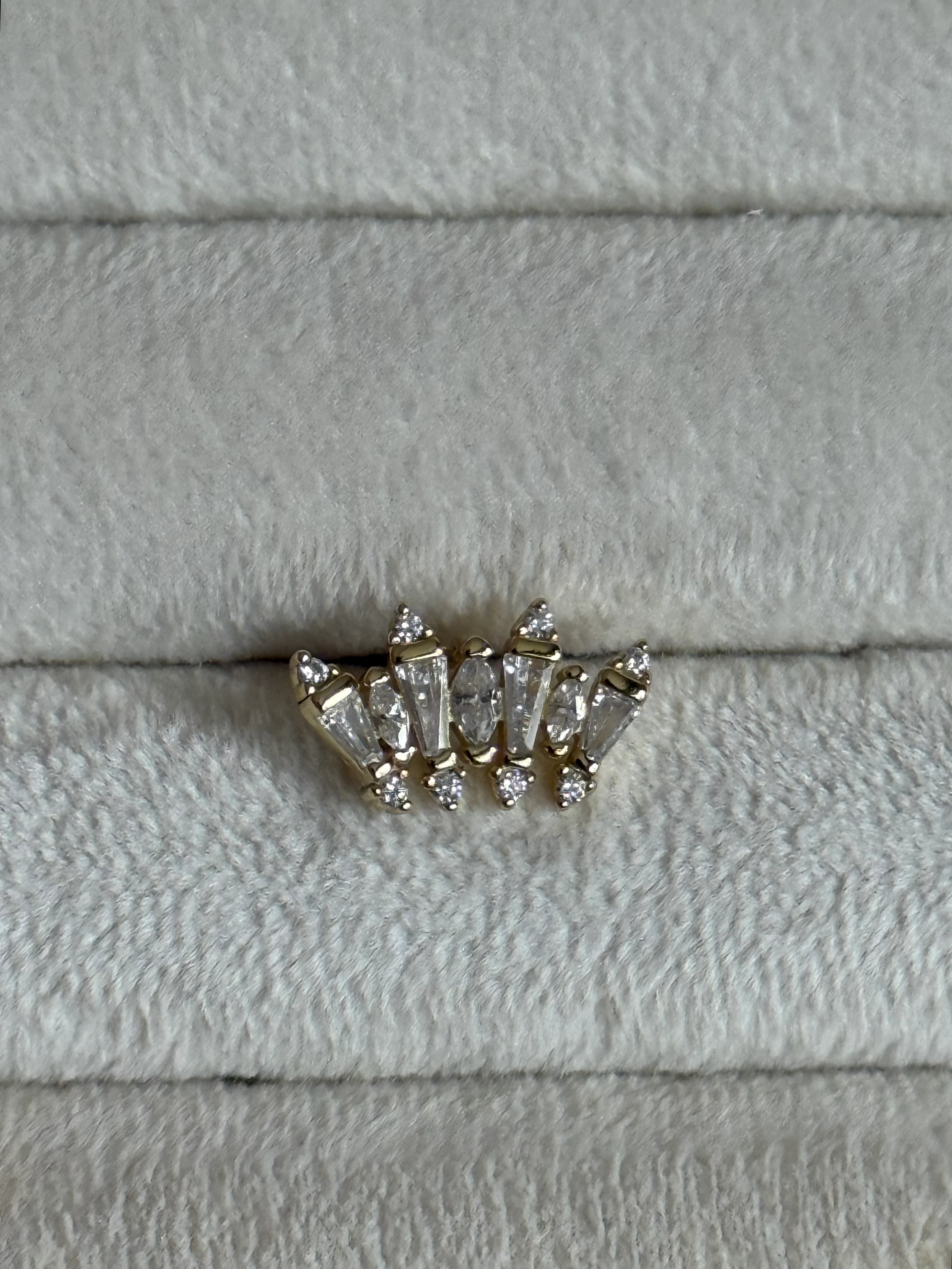 Gold Rengi Taşlı 925 Ayar Gümüş Piercing