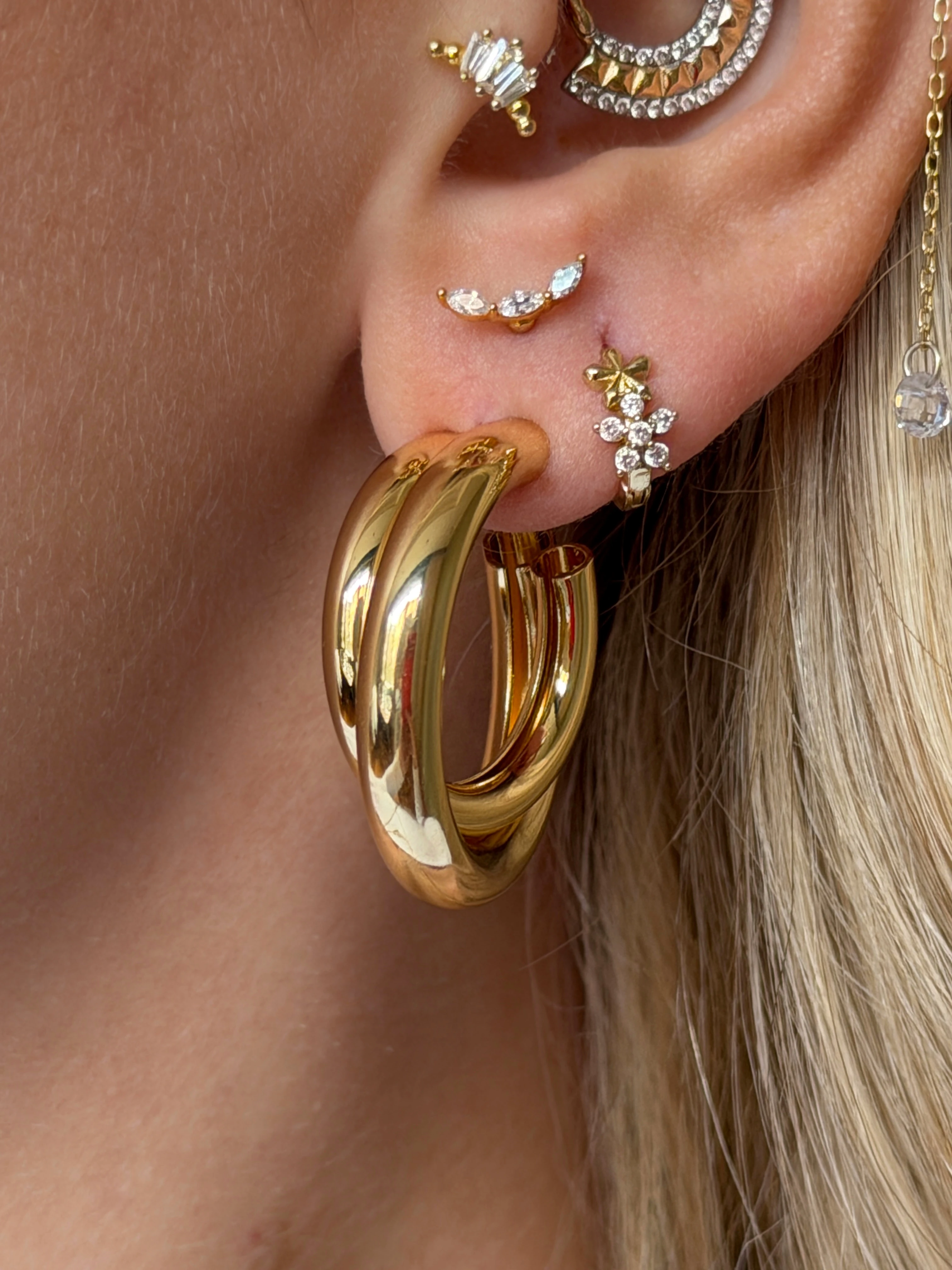 İki Sıra Çapraz Halka Kadın Küpe