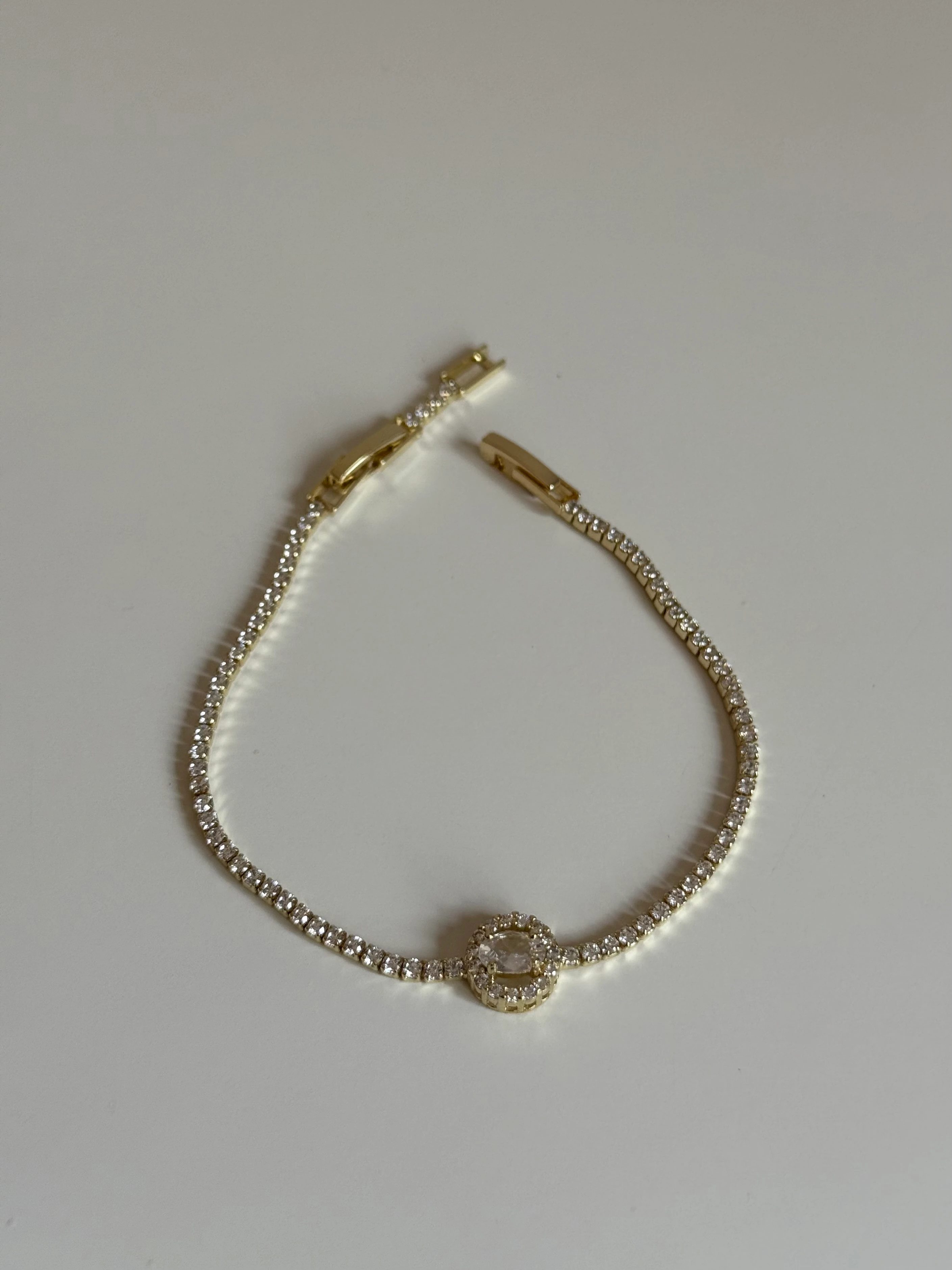 Damla Taşlı Su Yolu Kadın Bileklik