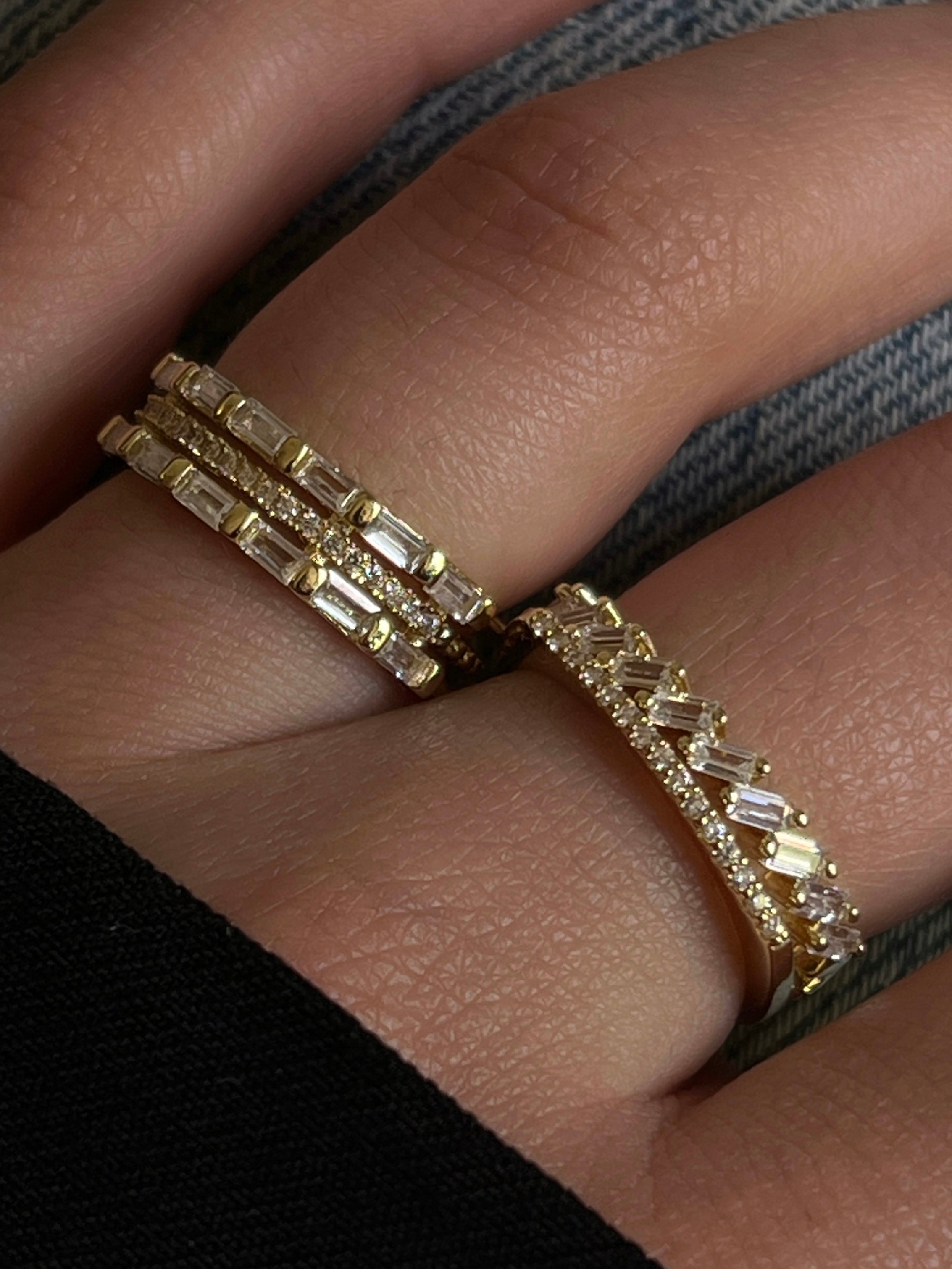 Gold Rengi Baget Zirkon Taş Detaylı Üç Sıra Kadın Yüzük