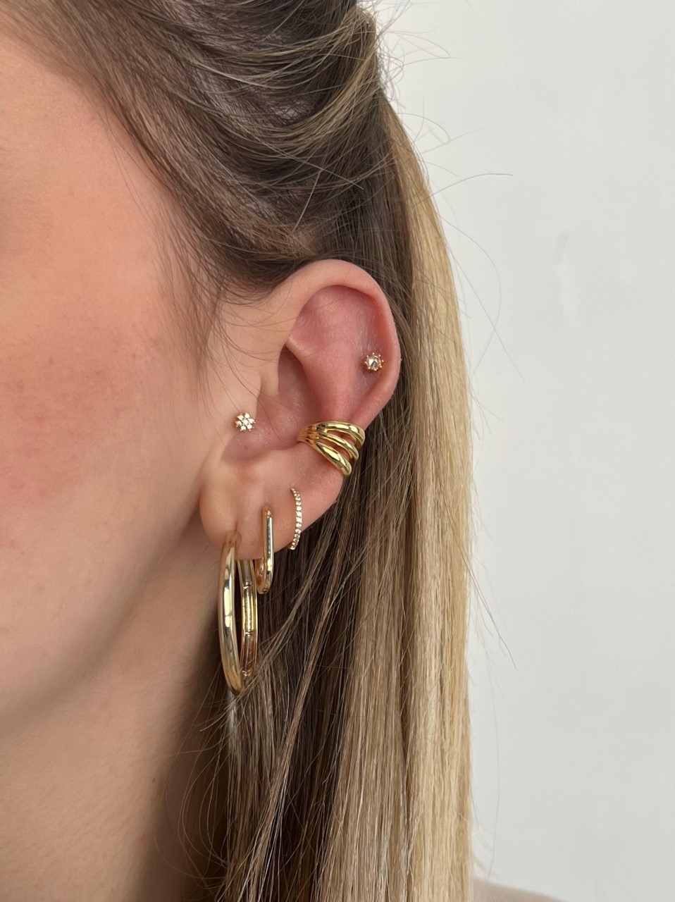 Zirkon Taşlı Gold Rengi Piercing