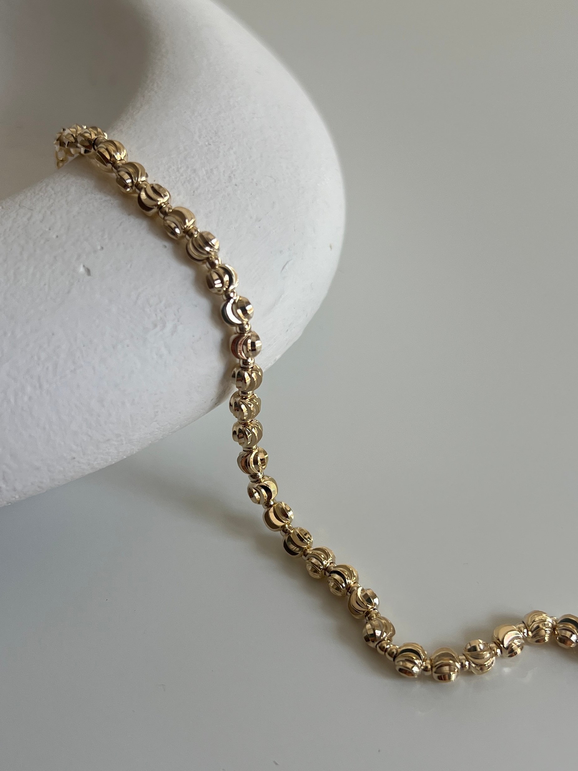 Gold Rengi Dorika Model Kadın Bileklik
