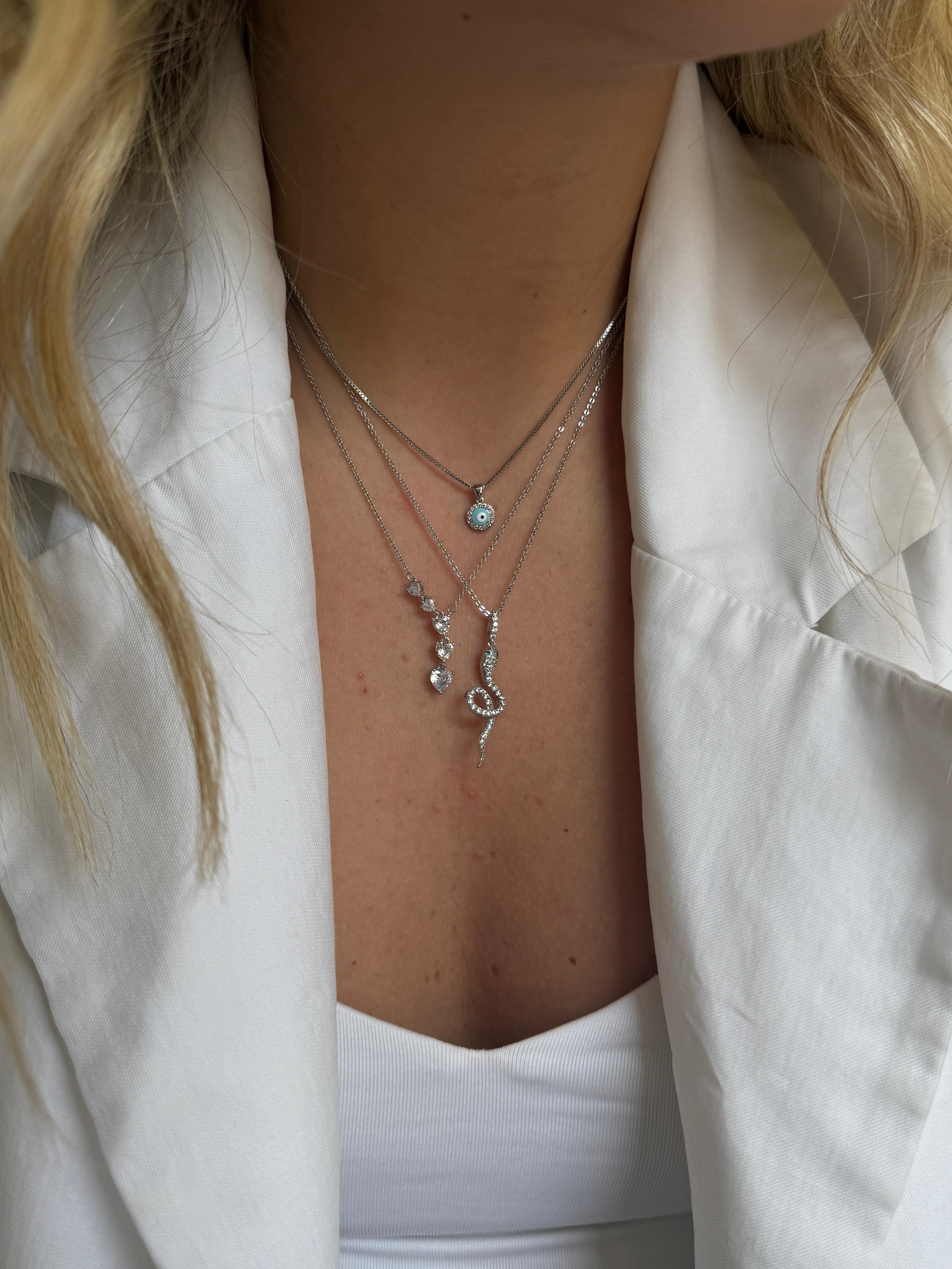 Gümüş Renk Sonsuz Yılan Kolye Kombini