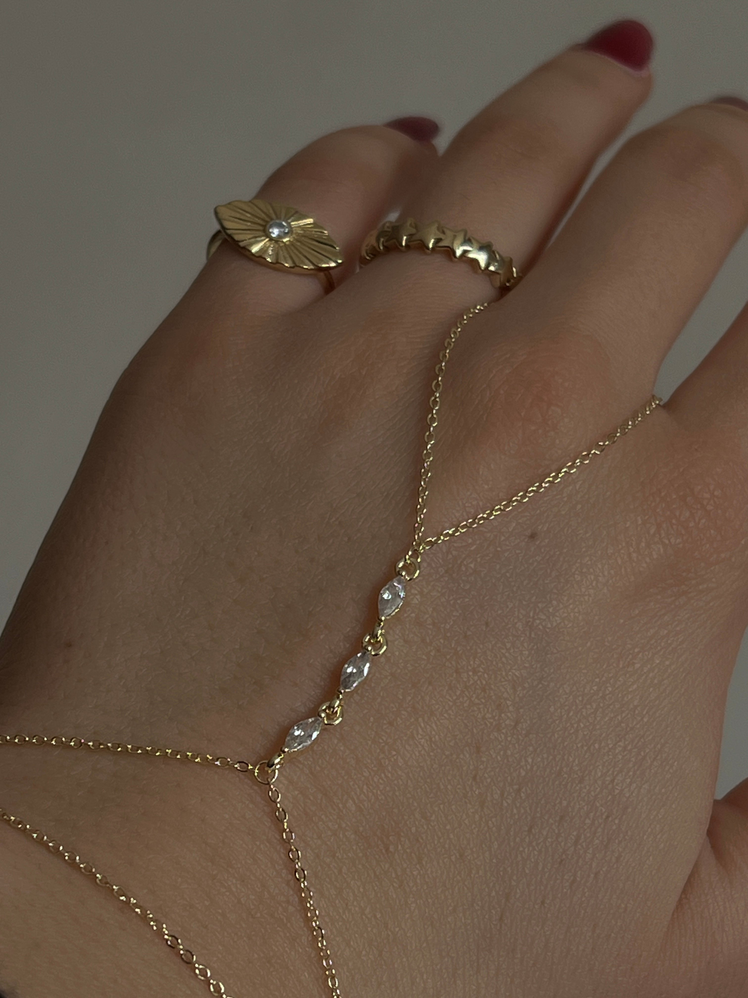 Gold Rengi Üç Damla Zirkon Taş Detaylı Kadın Şahmeran
