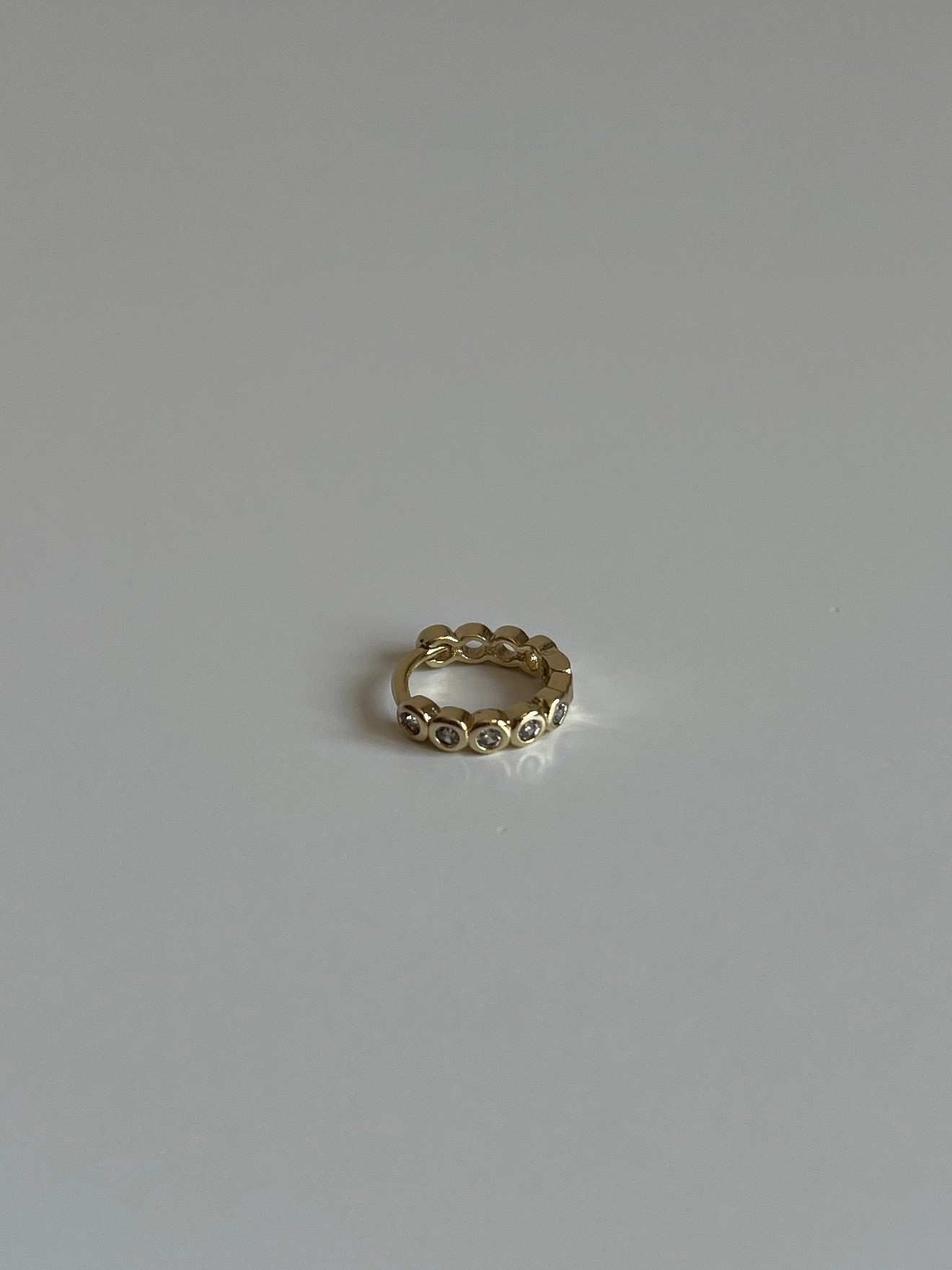Gold Rengi Sıralı Yuvarlak Zirkon Taşlı Xupıng Kadın Piercing