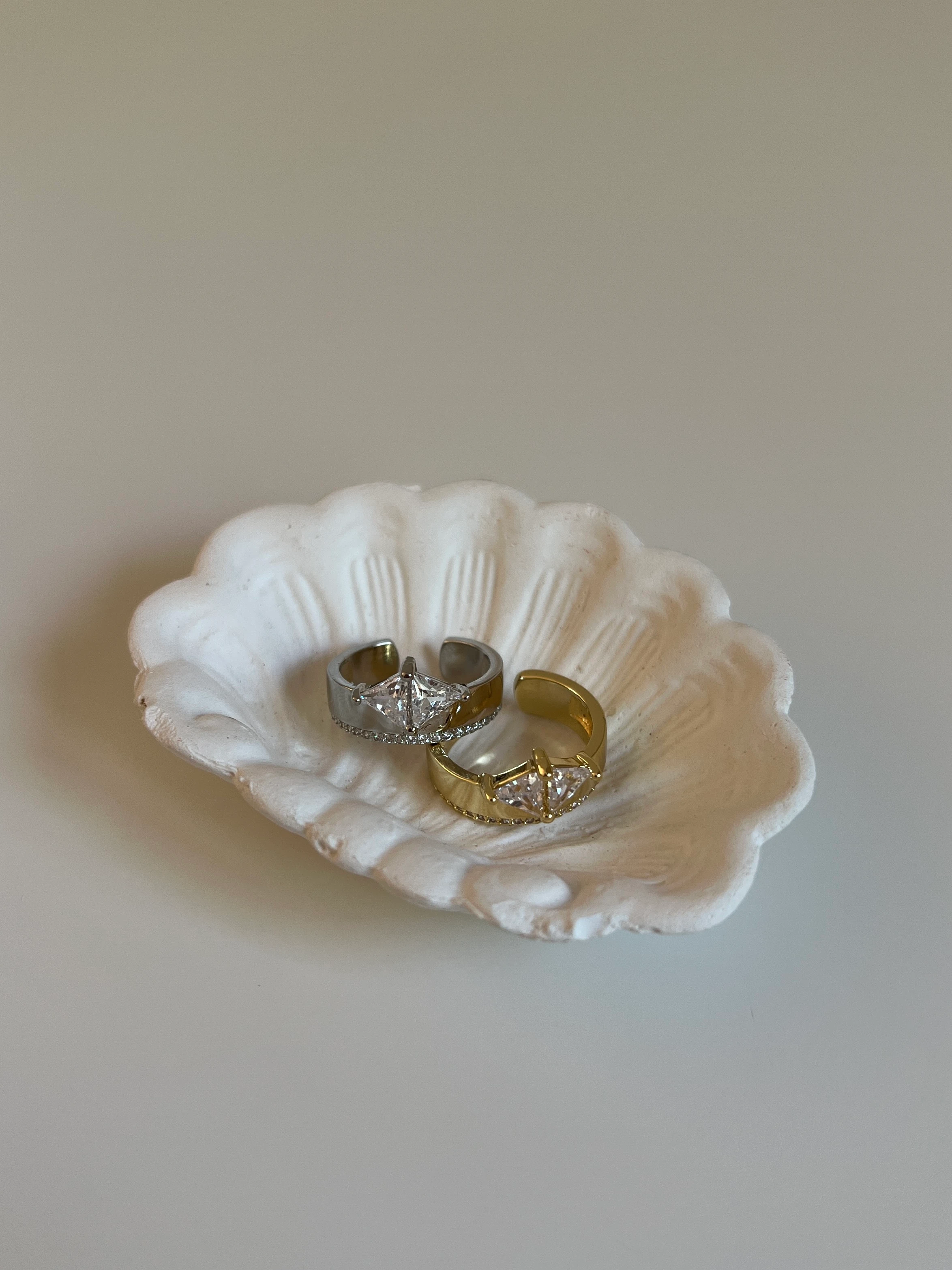 Kare Yuvarlak Damla Zirkon Taşlı Kadın Yüzük