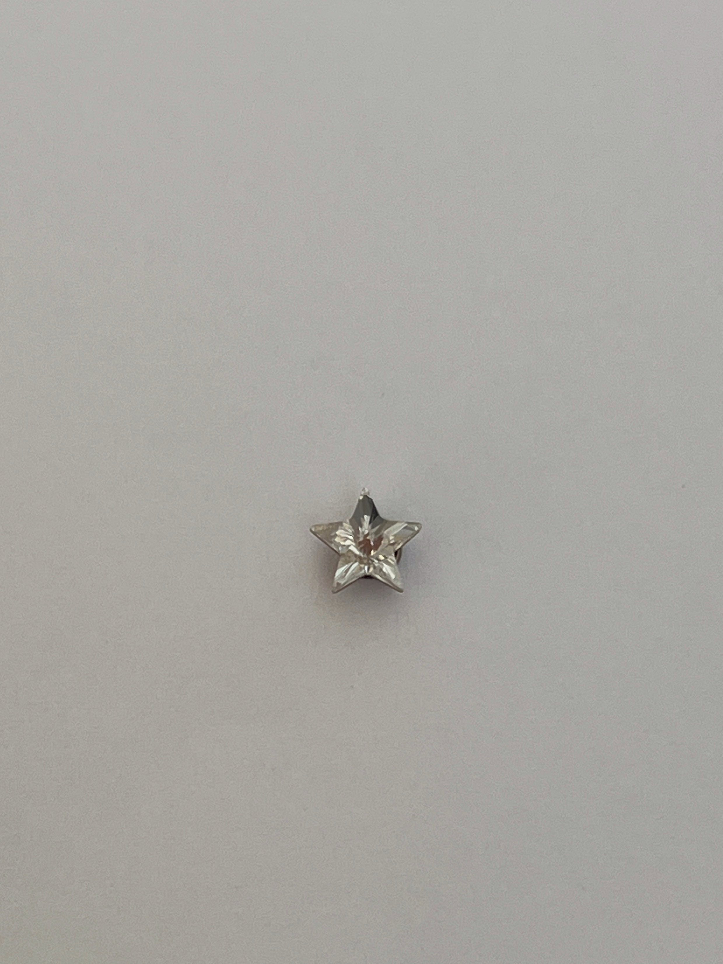 Gümüş Rengi Yıldız Zirkon Taşlı Kadın Piercing