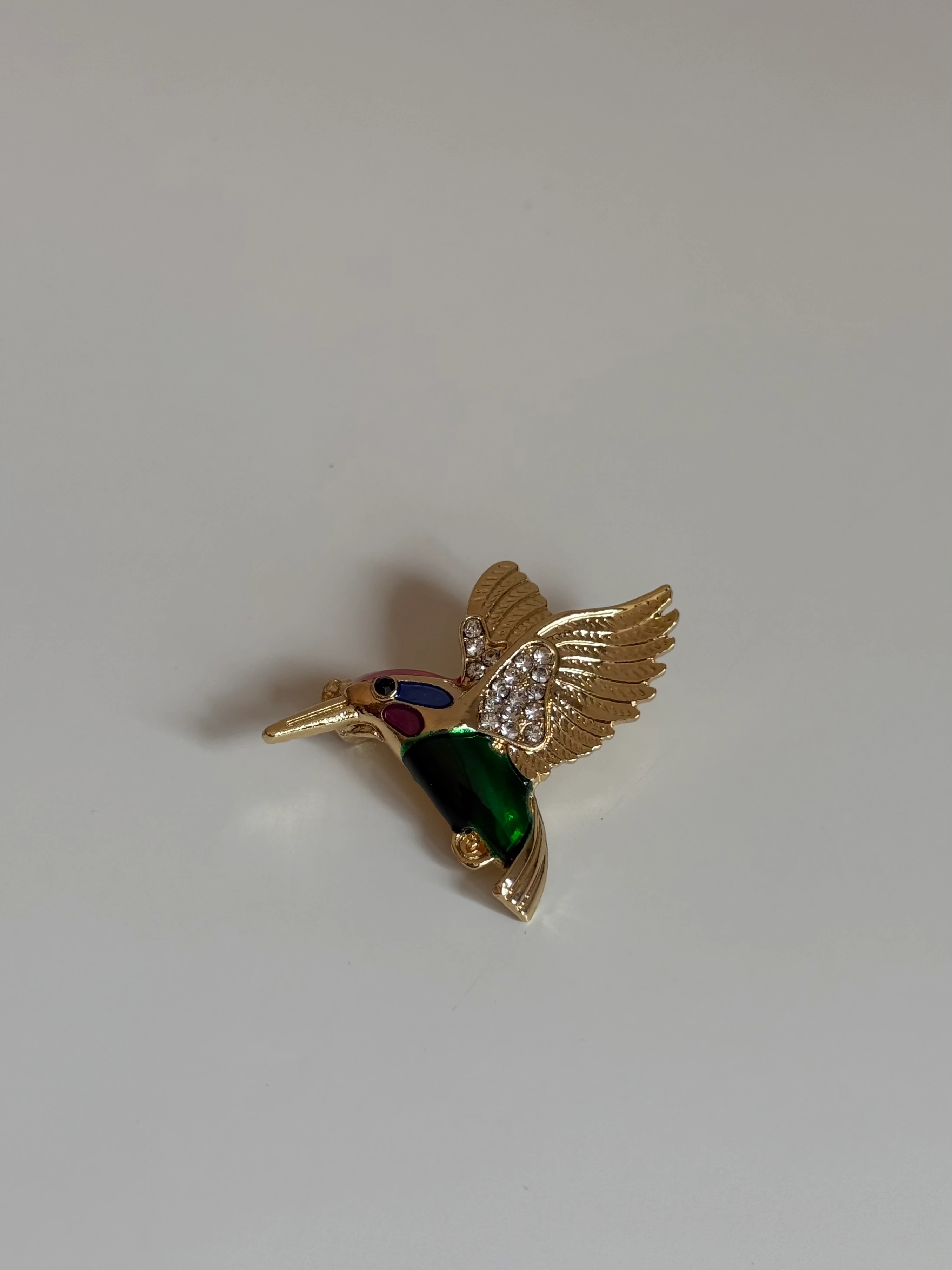 Renkli Taş Detaylı Kuş Model Broş