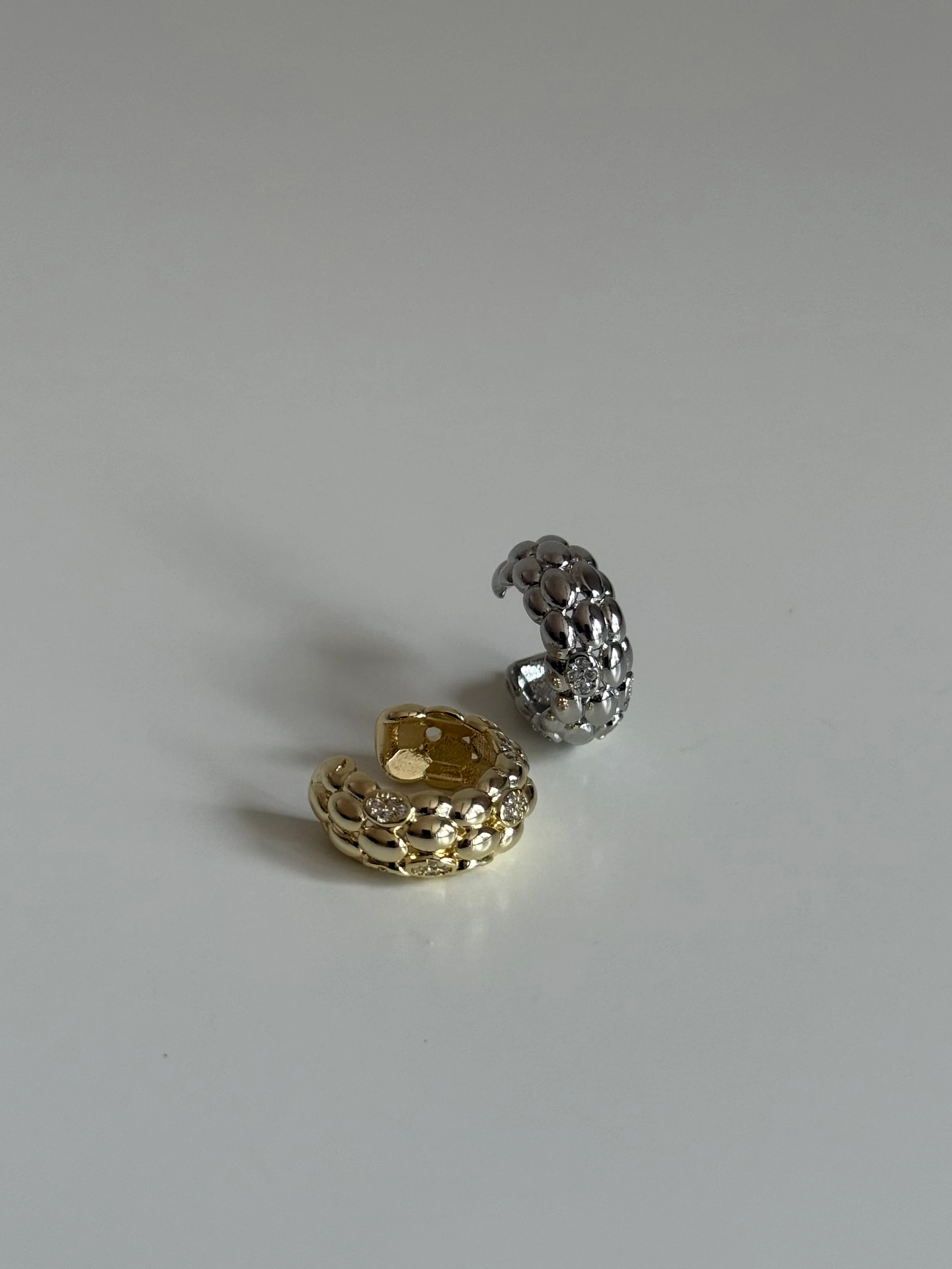 Zirkon Taş Detaylı Kadın Kıkırdak küpe